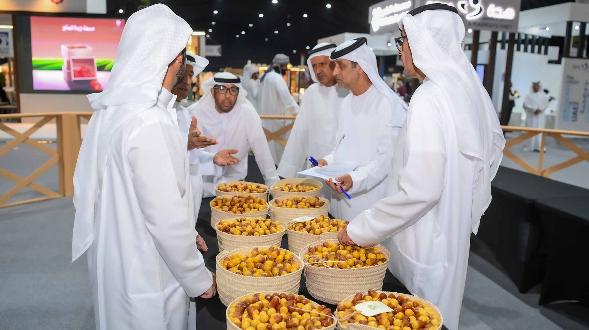 Image for the title: Liwa Date Festival kicks off its 19th edition 