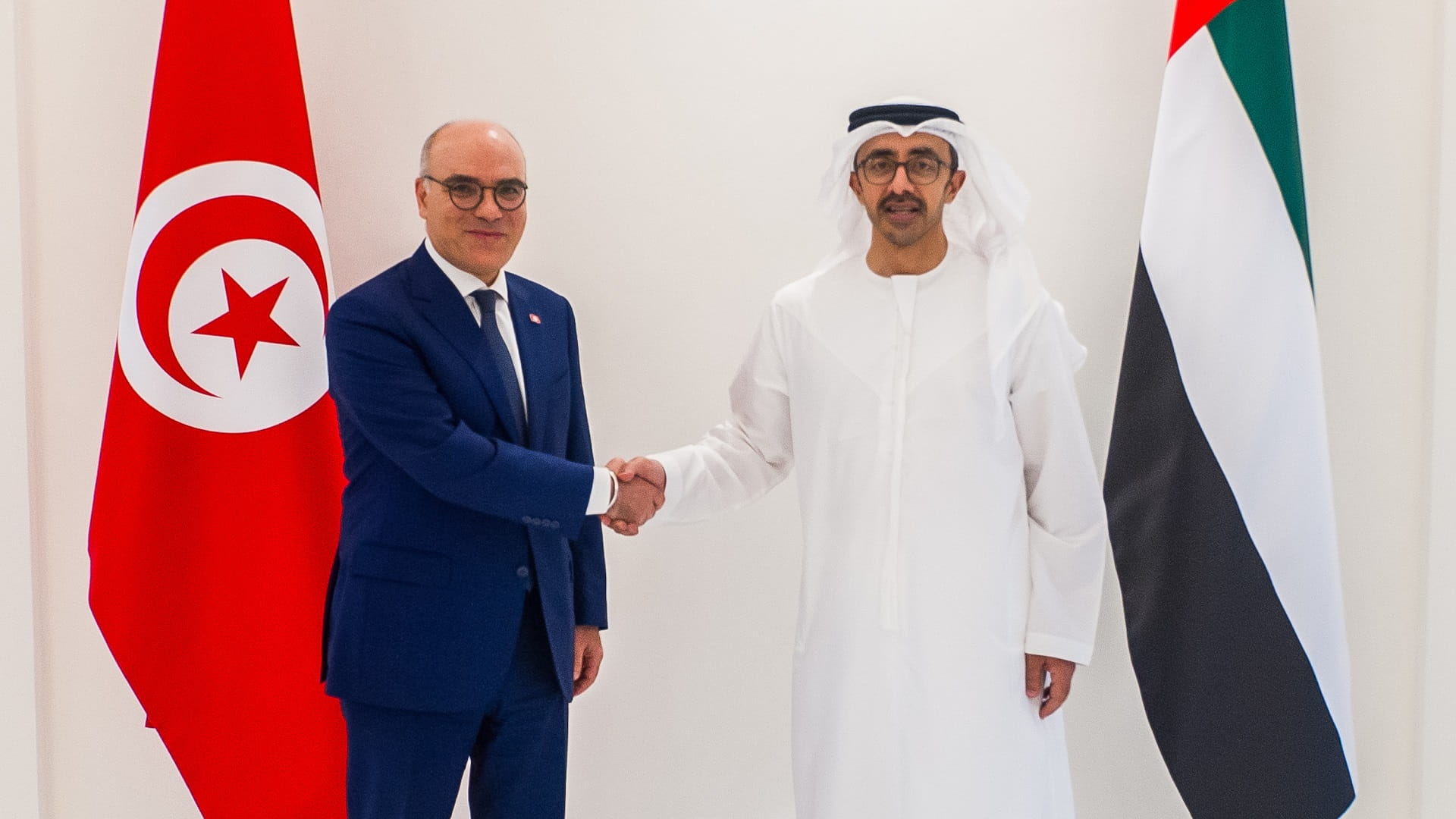 Image for the title: Abdullah bin Zayed receives Tunisian FM 