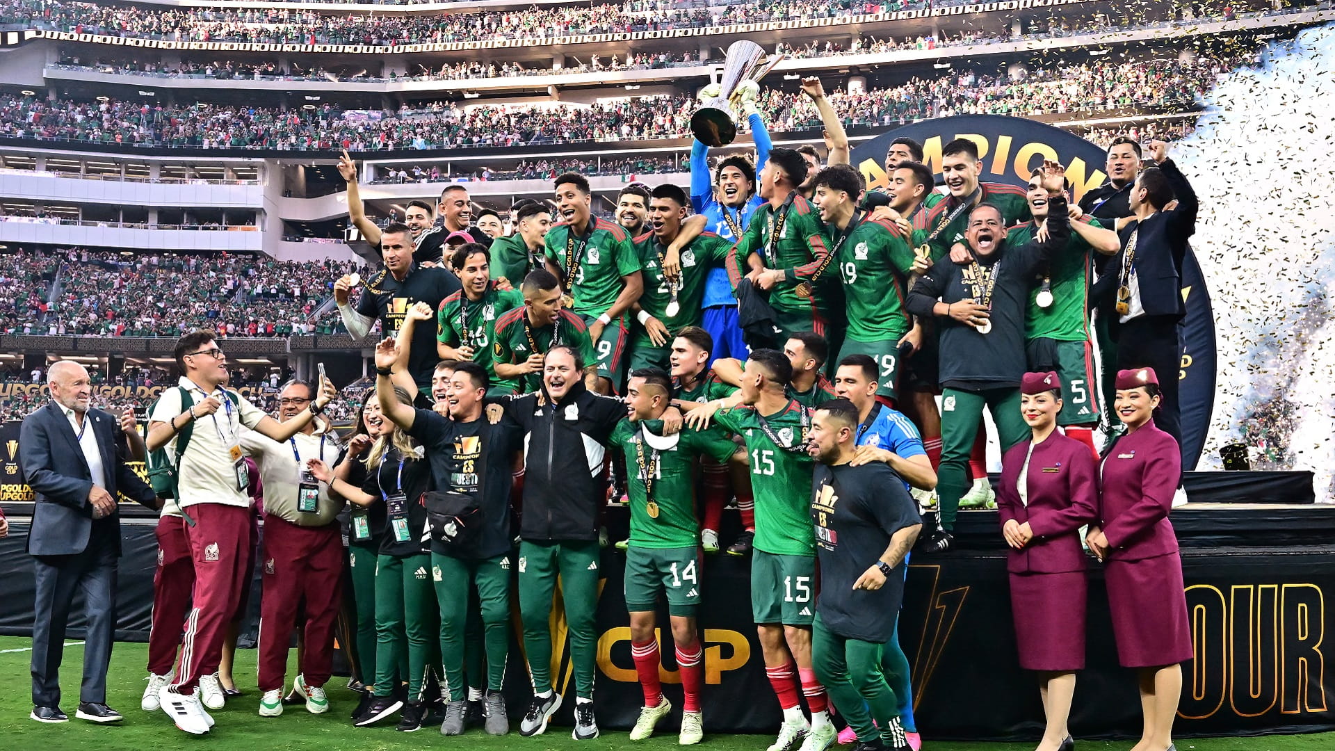 Image for the title: Mexico lifts 9th Gold Cup 