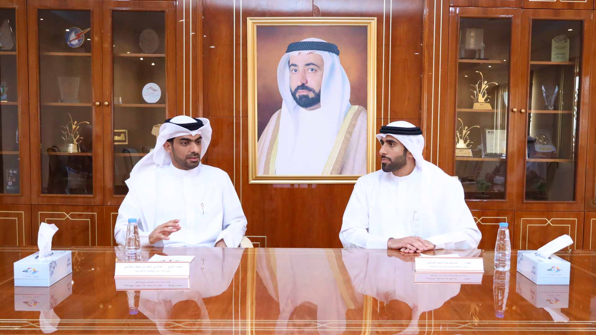 Image for the title: SEWA, DeG discuss plans to develop digital services 