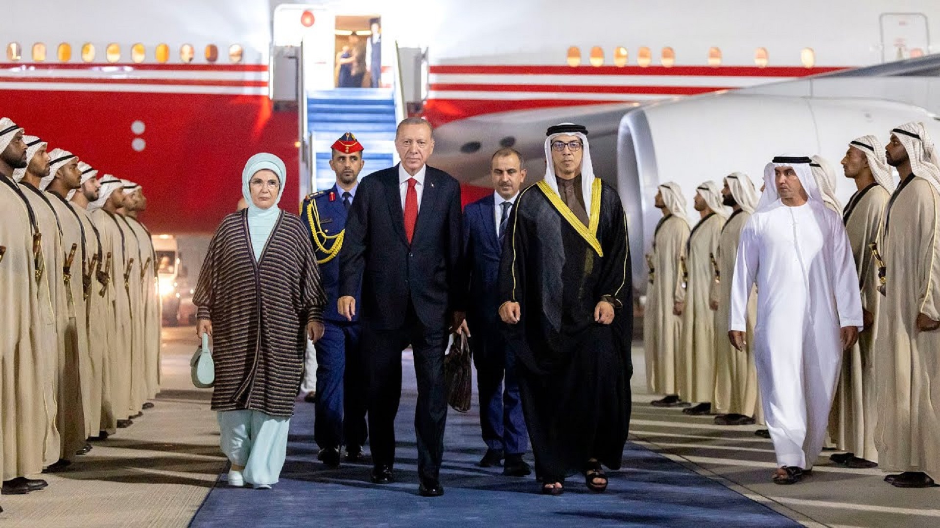 Image for the title: President of Türkiye arrives in UAE at start of official visit 