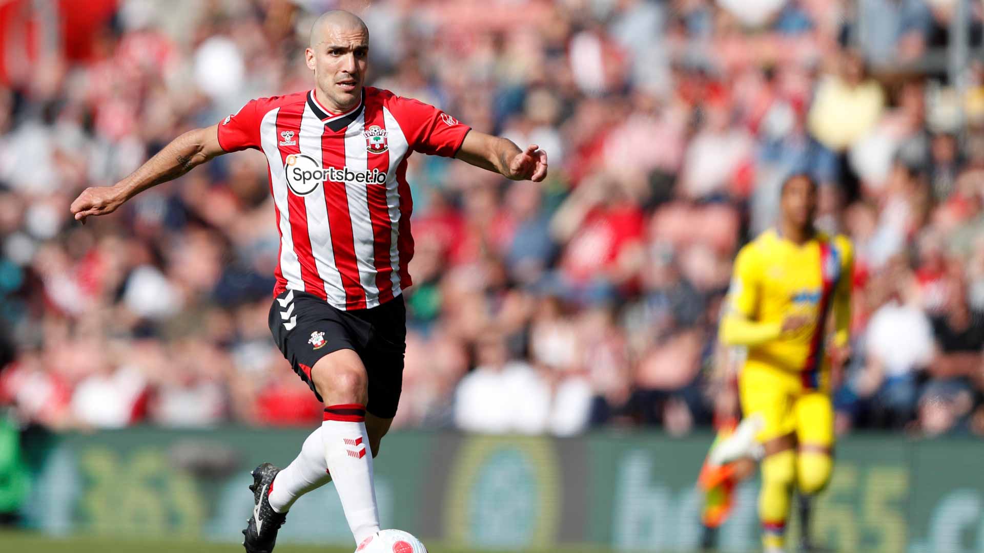 صورة بعنوان: نادي برشلونة الإسباني يتعاقد مع أوريول روميو 