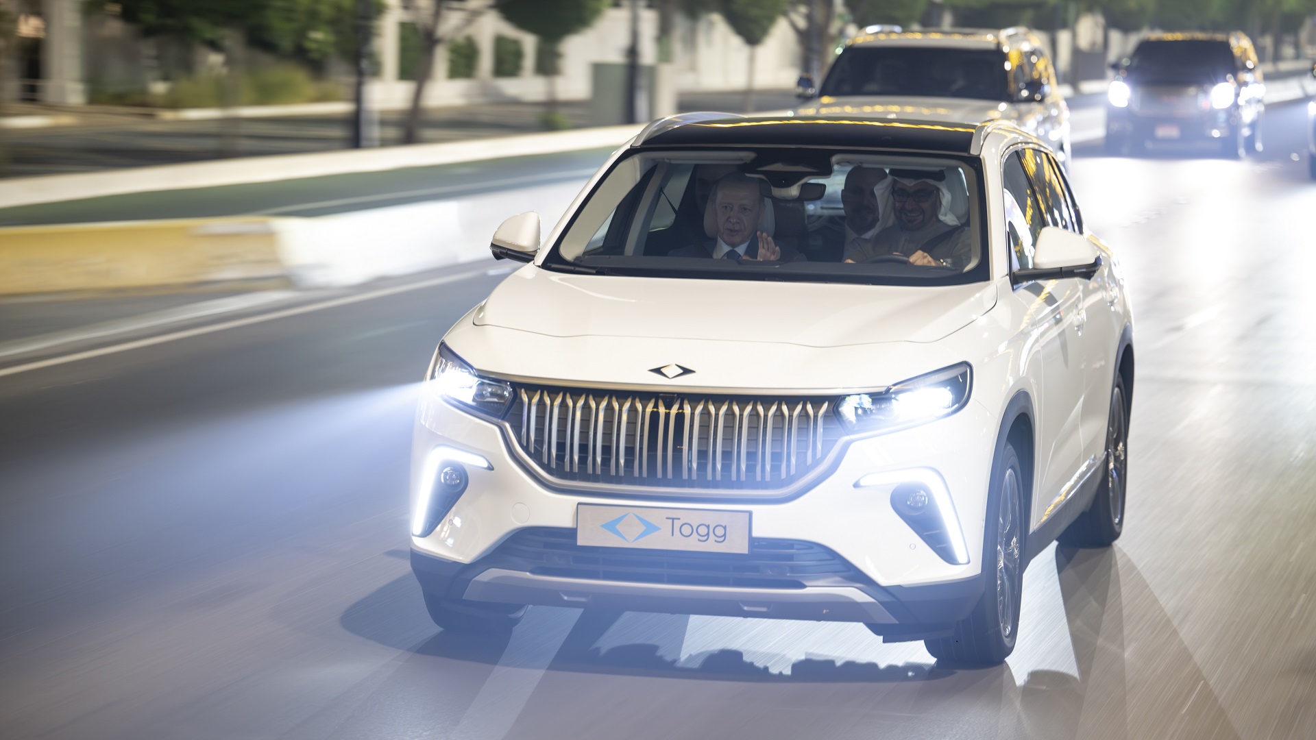 Image for the title: Erdogan presents UAE President with Turkish-made electric car 