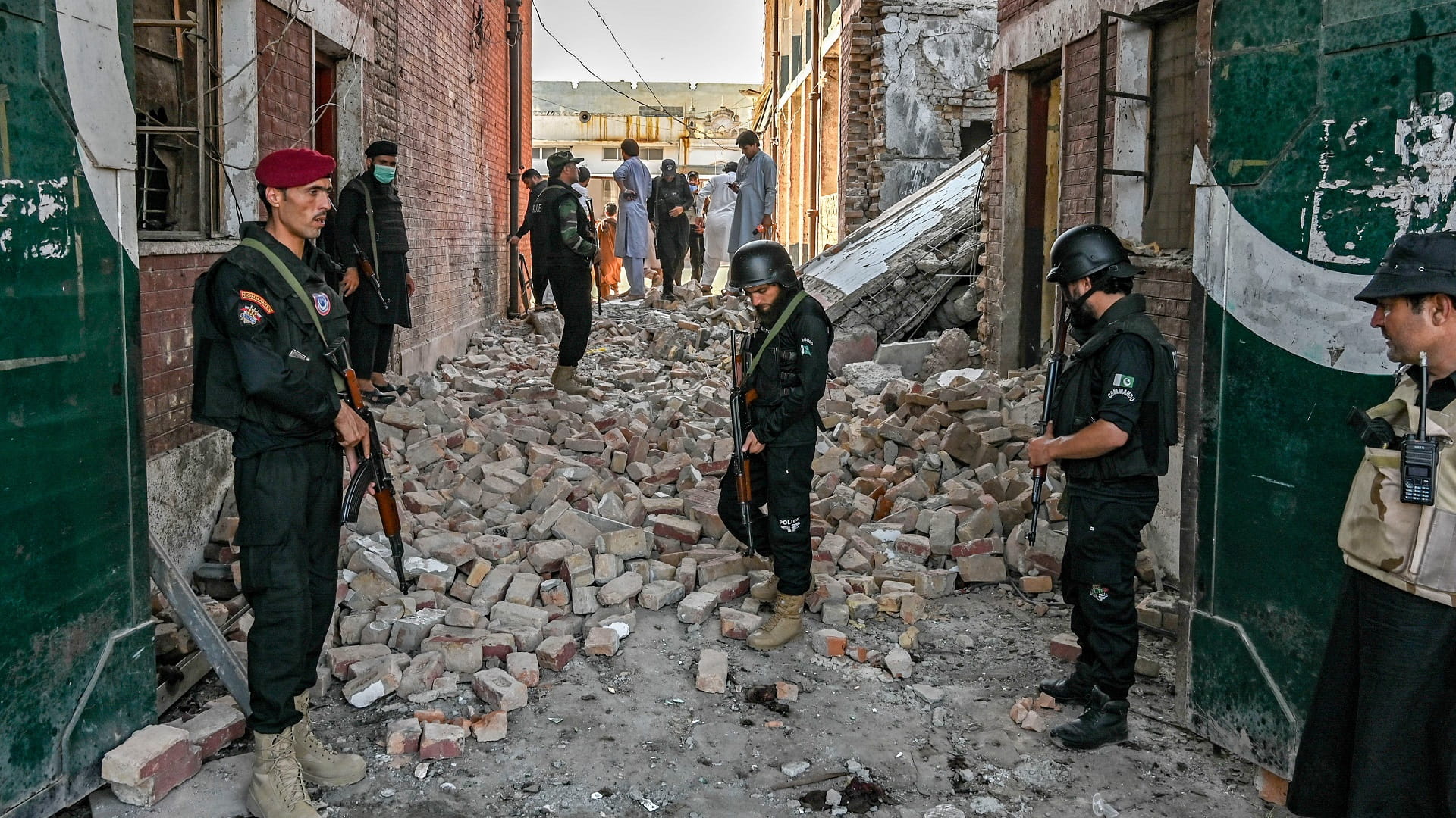 Image for the title: 4 policemen killed, 7 injured in suicide attack in N. Pakistan 