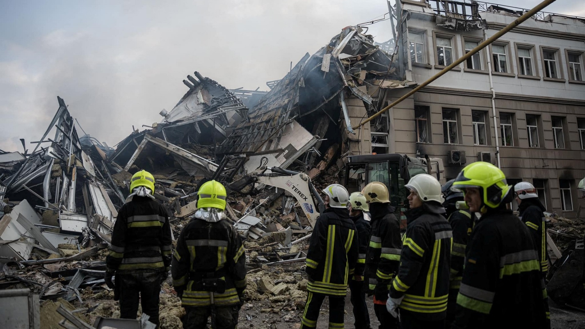 صورة بعنوان: قصف روسي لموانئ أوكرانية يودي بحياة 3 ويلحق أضراراً بقنصلية صينية 