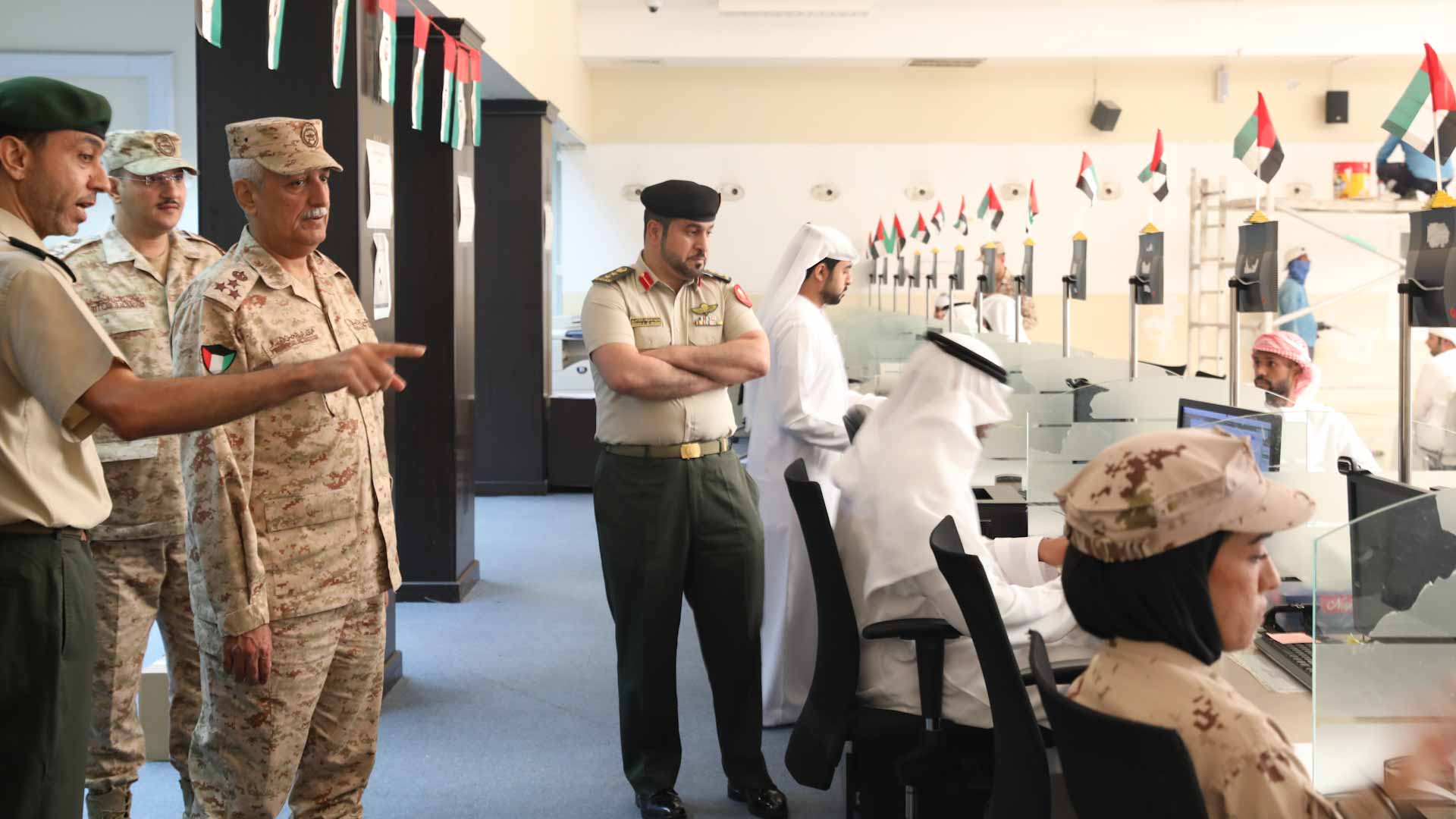 صورة بعنوان: وفد كويتي يطلع على برنامج الخدمة الوطنية والاحتياطية في الدولة 