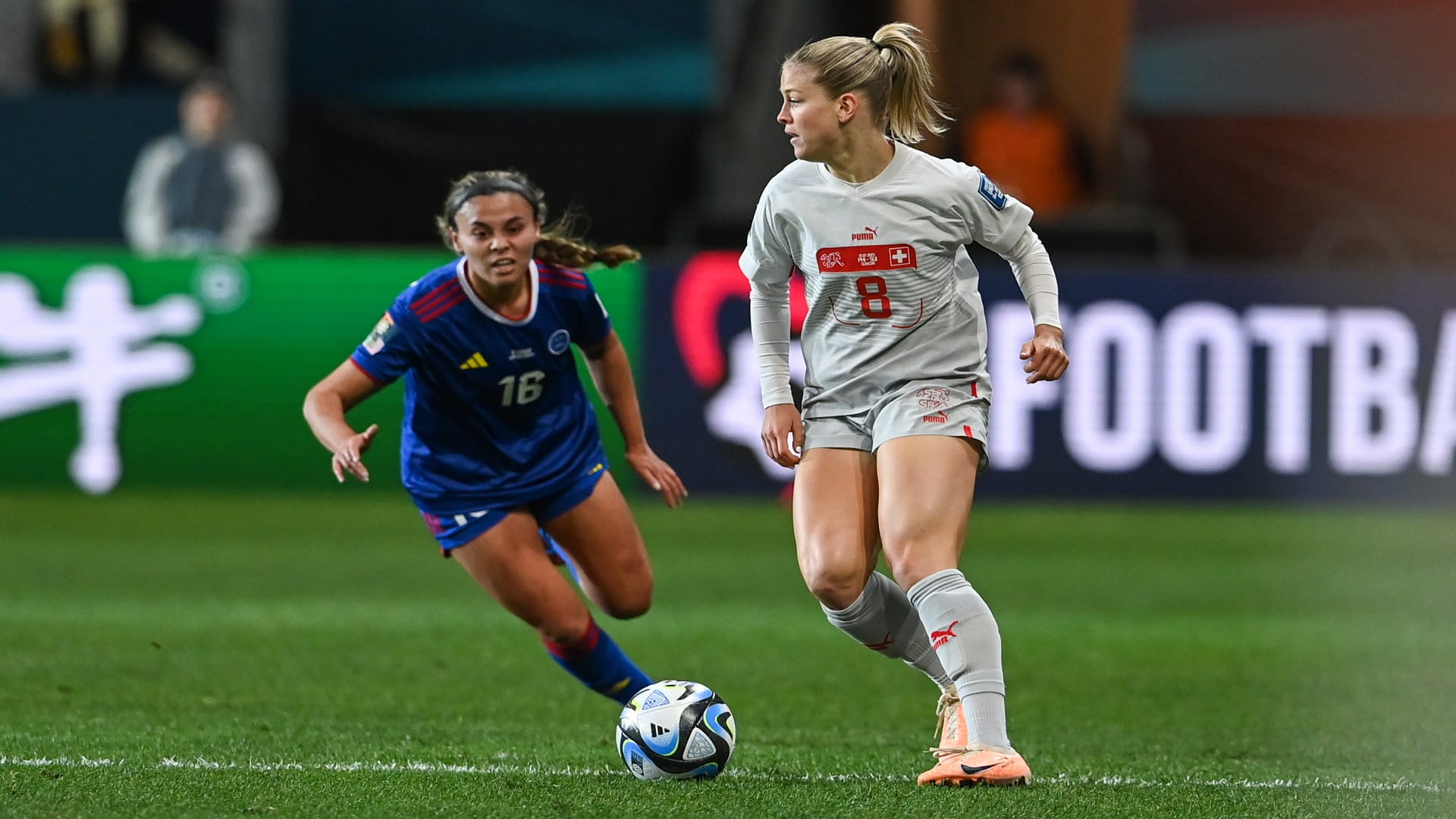 صورة بعنوان: سويسرا تتصدر مجموعتها في مونديال السيدات 