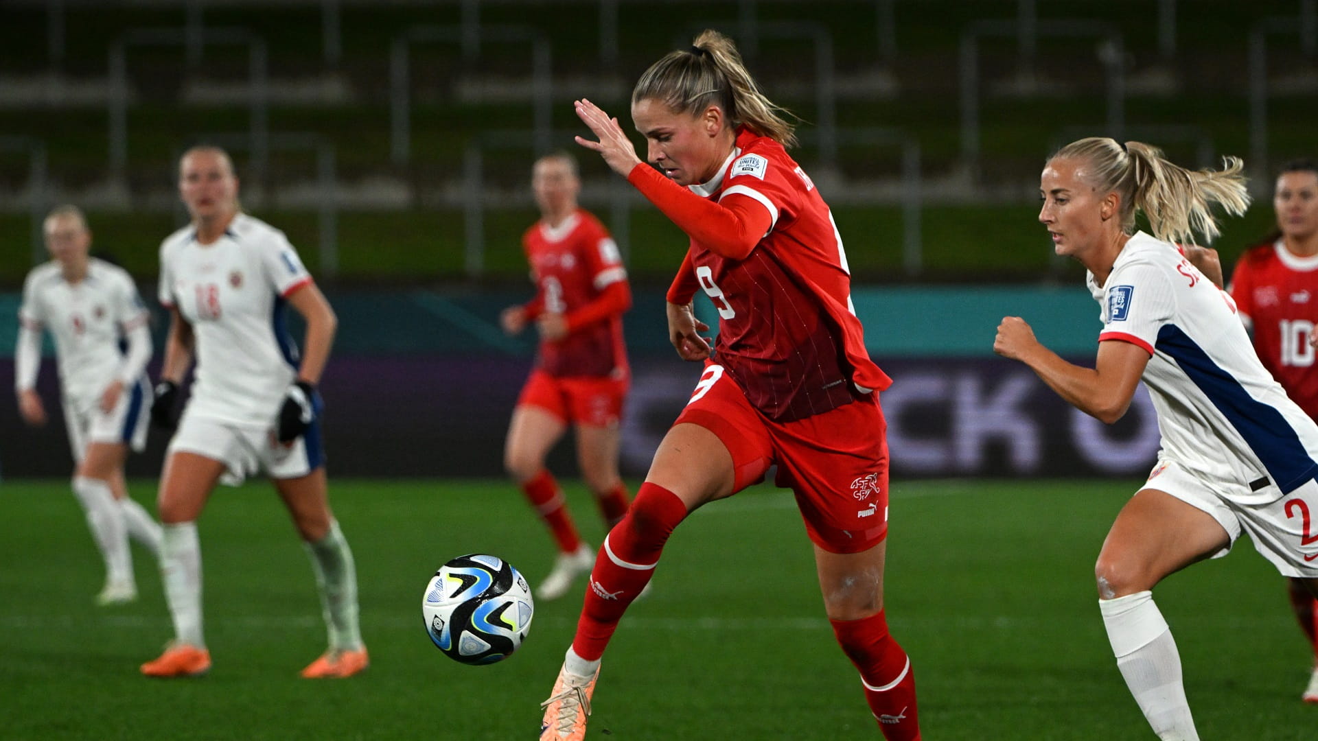 صورة بعنوان: النرويج تتعادل سلباً أمام سويسرا في مونديال السيدات 