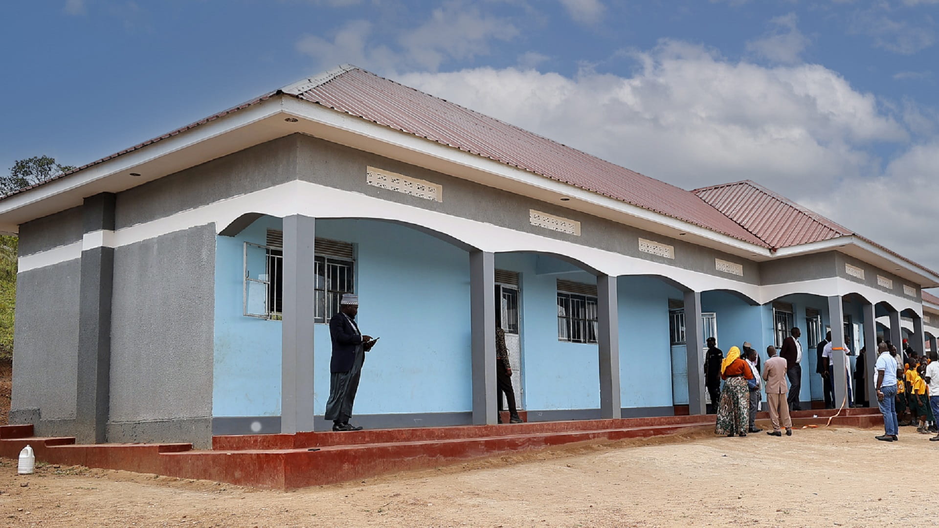 صورة بعنوان: "خيرية الشارقة" تفتتح أكبر مشاريعها الإنشائية في أوغندا 