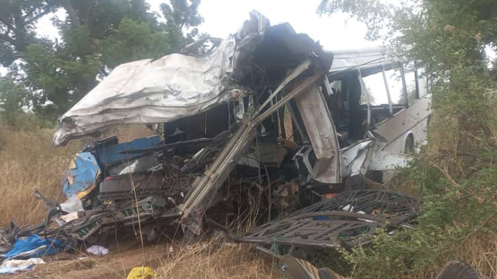 صورة بعنوان: مقتل 24 شخصاً وإصابة 52 بحادث مروري في شمال السنغال 