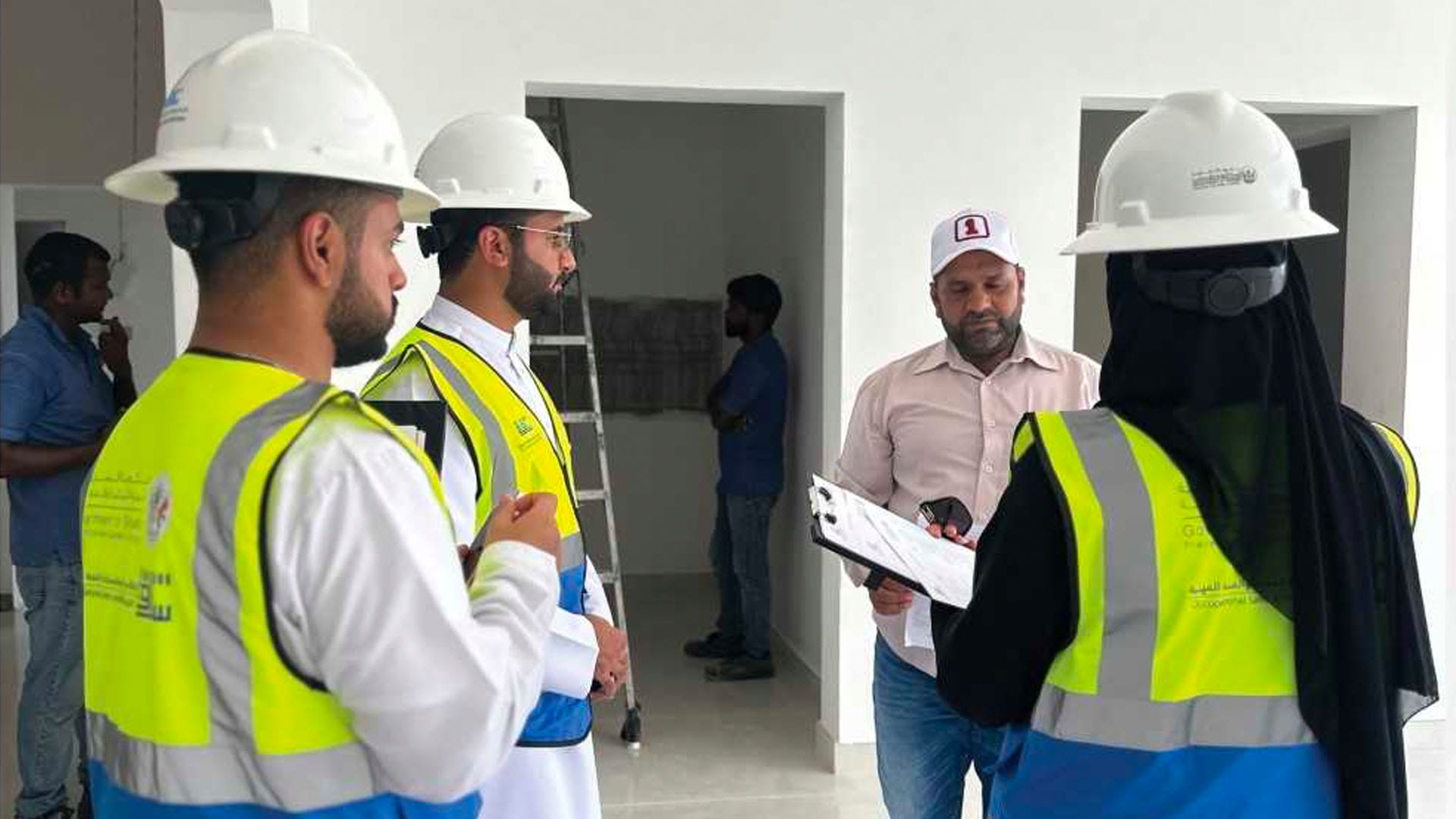 صورة بعنوان: "الوقاية والسلامة" بالشارقة تطلق حملة "الإبلاغ عن الحوادث" 