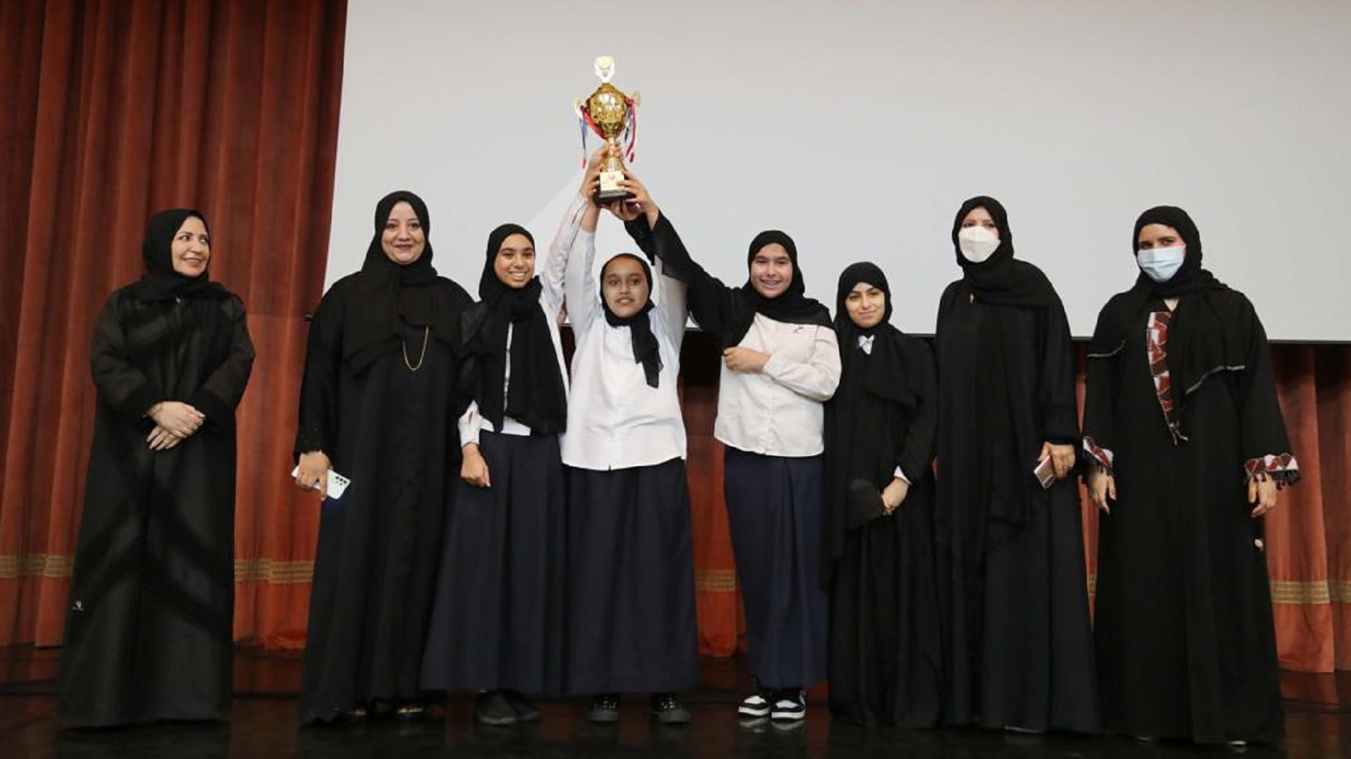 Image for the title: Sharjah recognises arthritis-friendly schools 