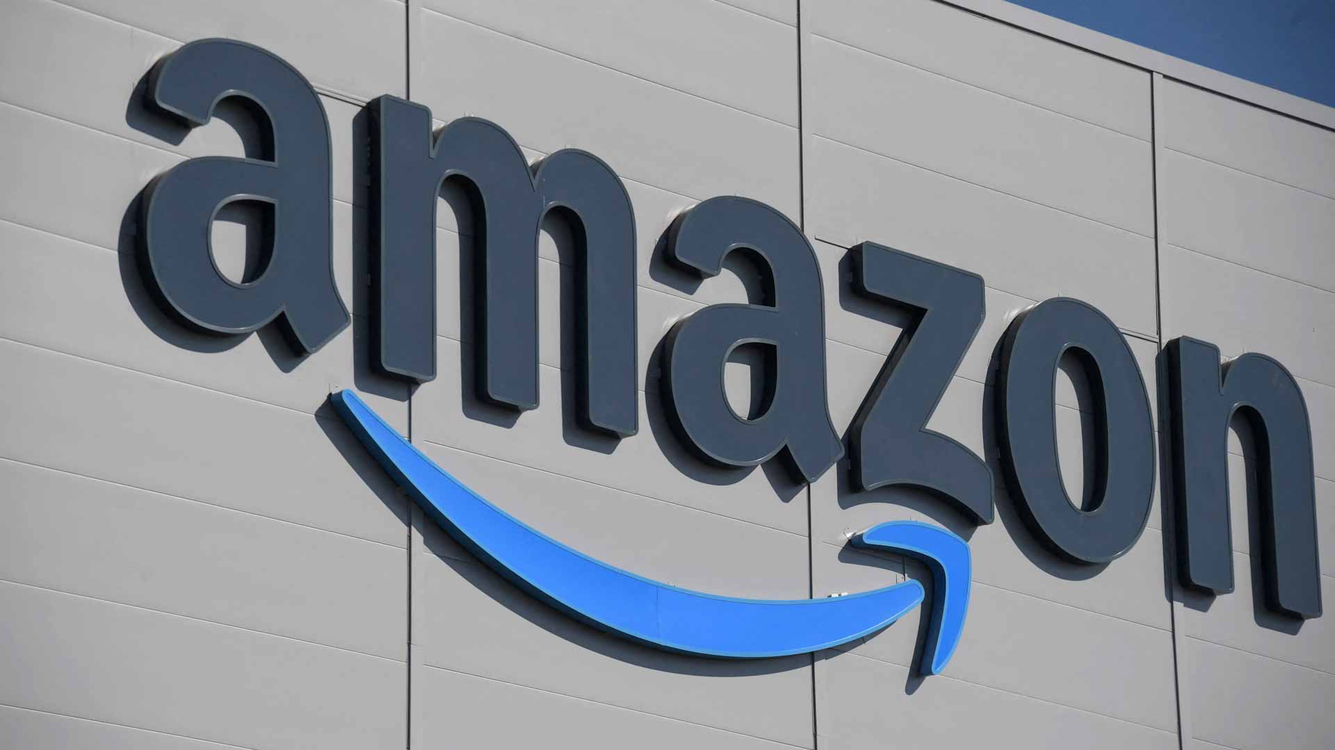 Image for the title: Amazon settles Ring customer spying complaint 