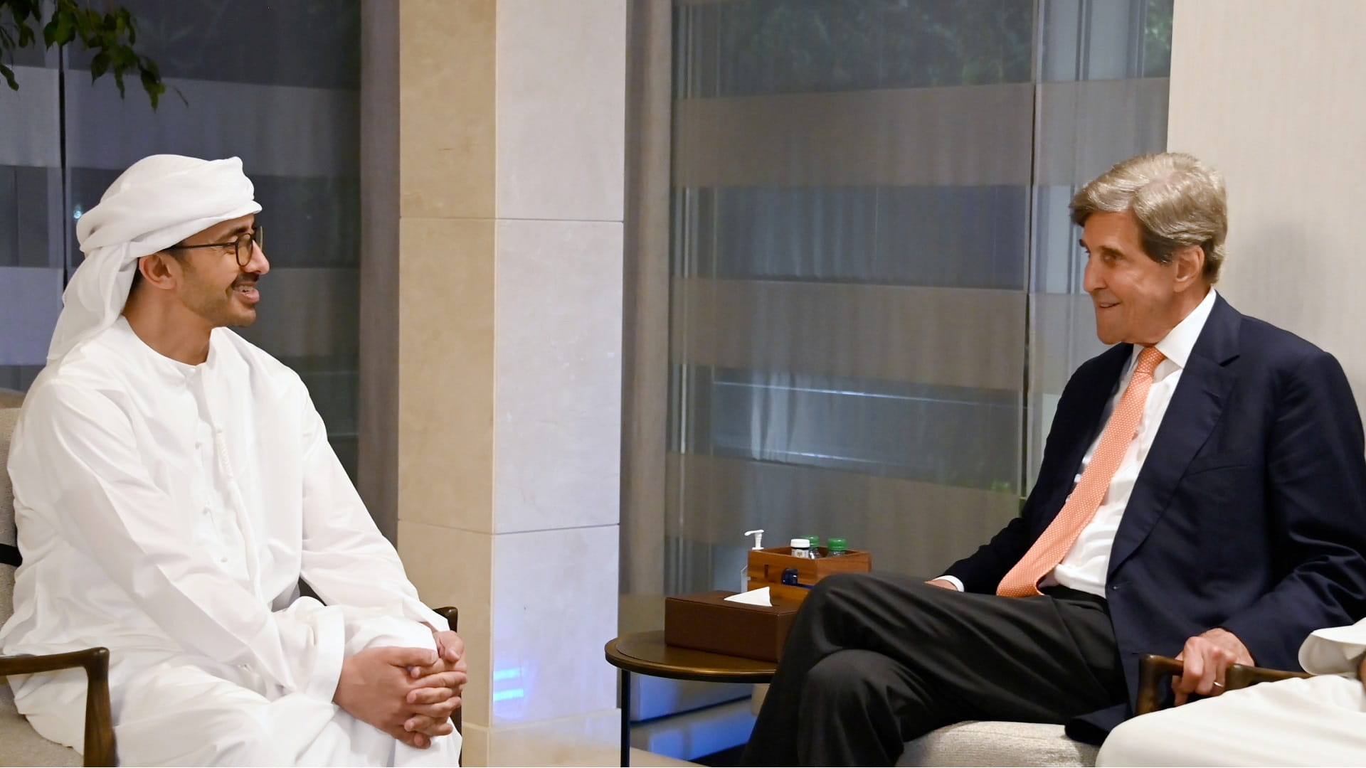 Image for the title: UAE FM receives US Special Presidential Envoy for Climate 