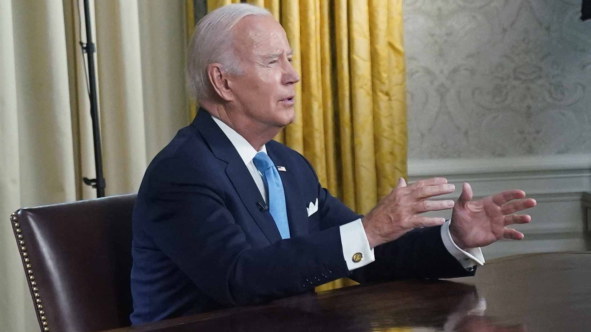 صورة بعنوان: لتجنب تعثر السداد.. بايدن يوقع مشروع قانون رفع سقف الدين الأميركي 