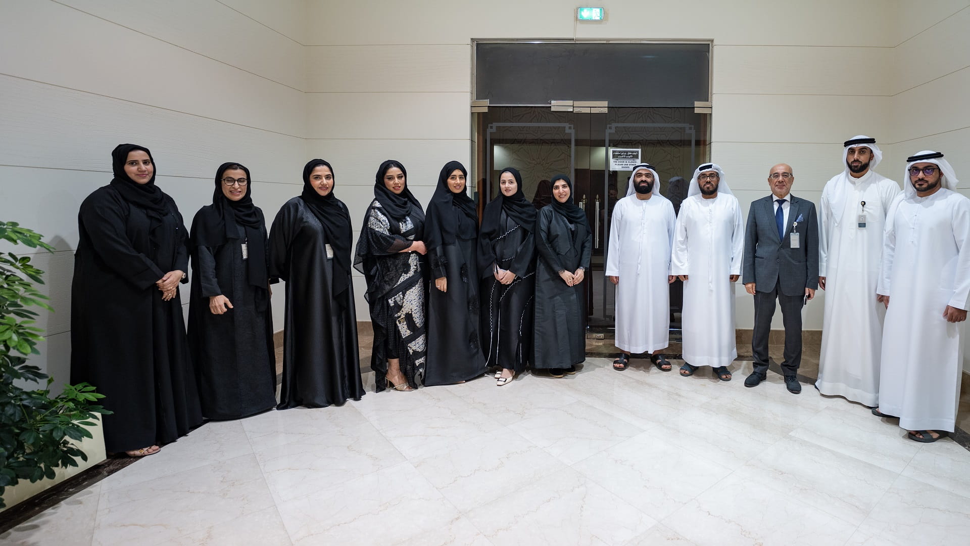 صورة بعنوان: مالية الشارقة تطلع "اقتصادية عجمان" على جهودها وبرامجها 