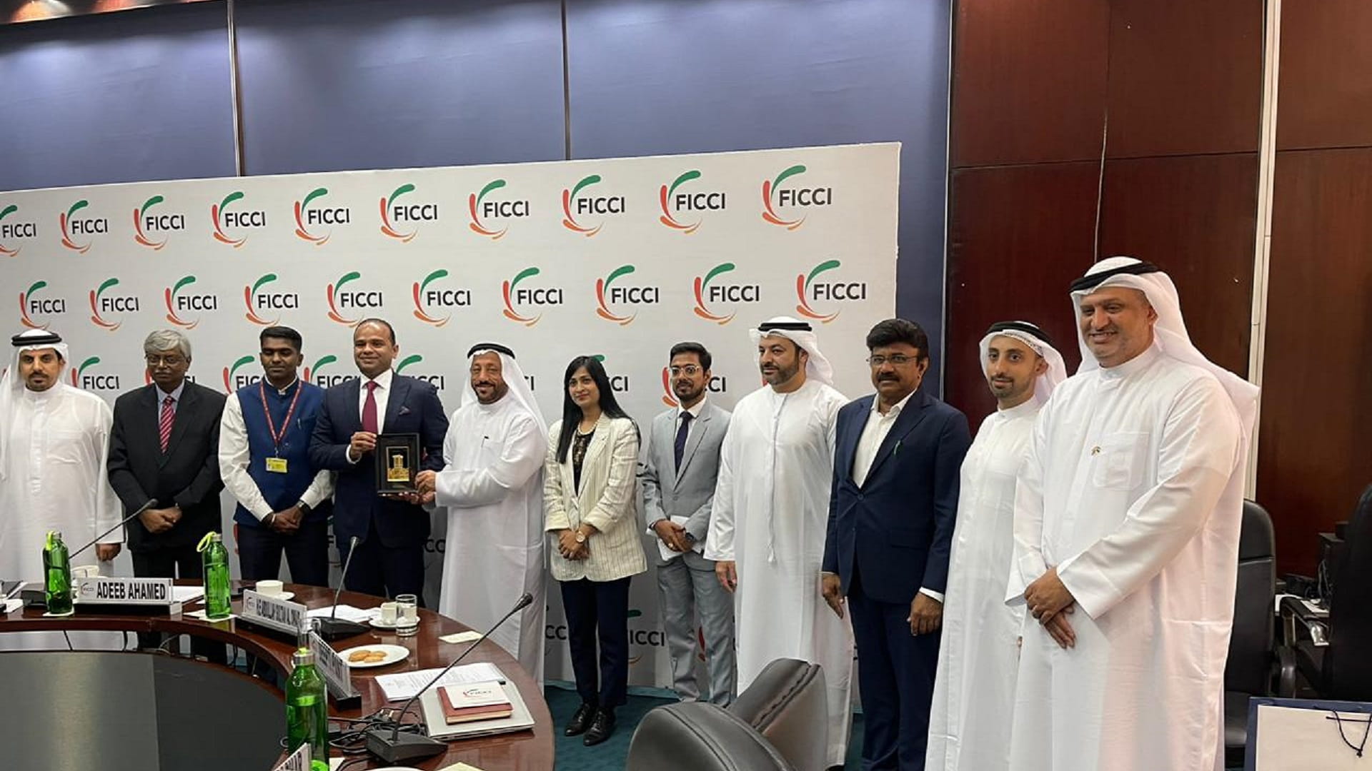 صورة بعنوان: "غرفة الشارقة" تختتم أعمال بعثتها التجارية في جمهورية الهند 