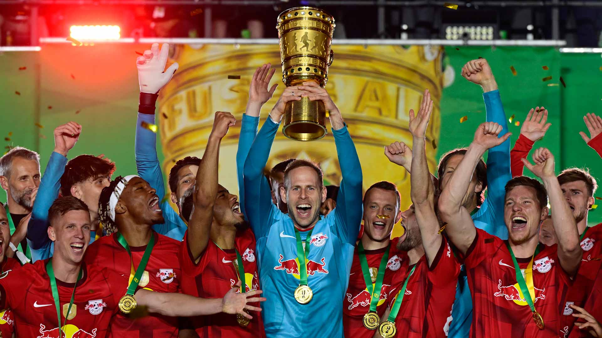 صورة بعنوان: لايبزج يتوج بلقب كأس ألمانيا للموسم الثاني على التوالي 