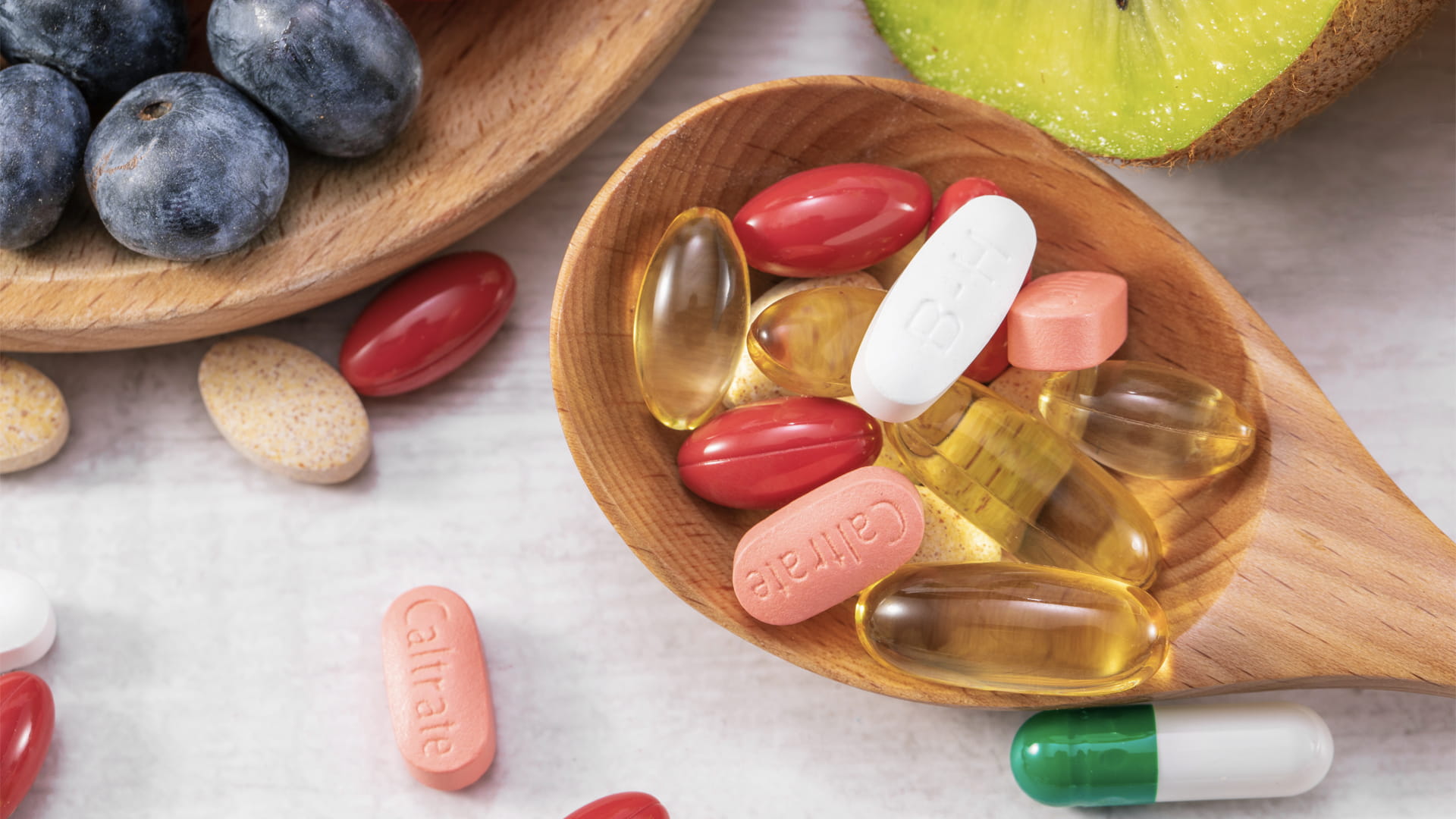 صورة بعنوان: لشباب دائم بعيداً عن الخرف..الفيتامينات المتعددة تقوي ذاكرة الكهول 