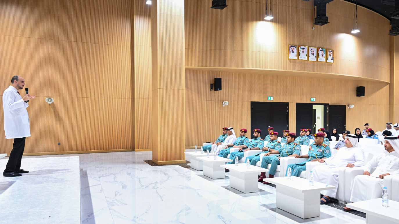 صورة بعنوان: شرطة الشارقة تعزز جودة الحياة الصحية والنفسية للعاملين‏ بها 