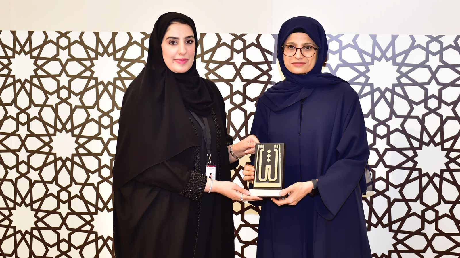 صورة بعنوان: معهد الشارقة للتراث ينظم ندوة "مستقبل الأرشفة واستدامة الوثائق" 