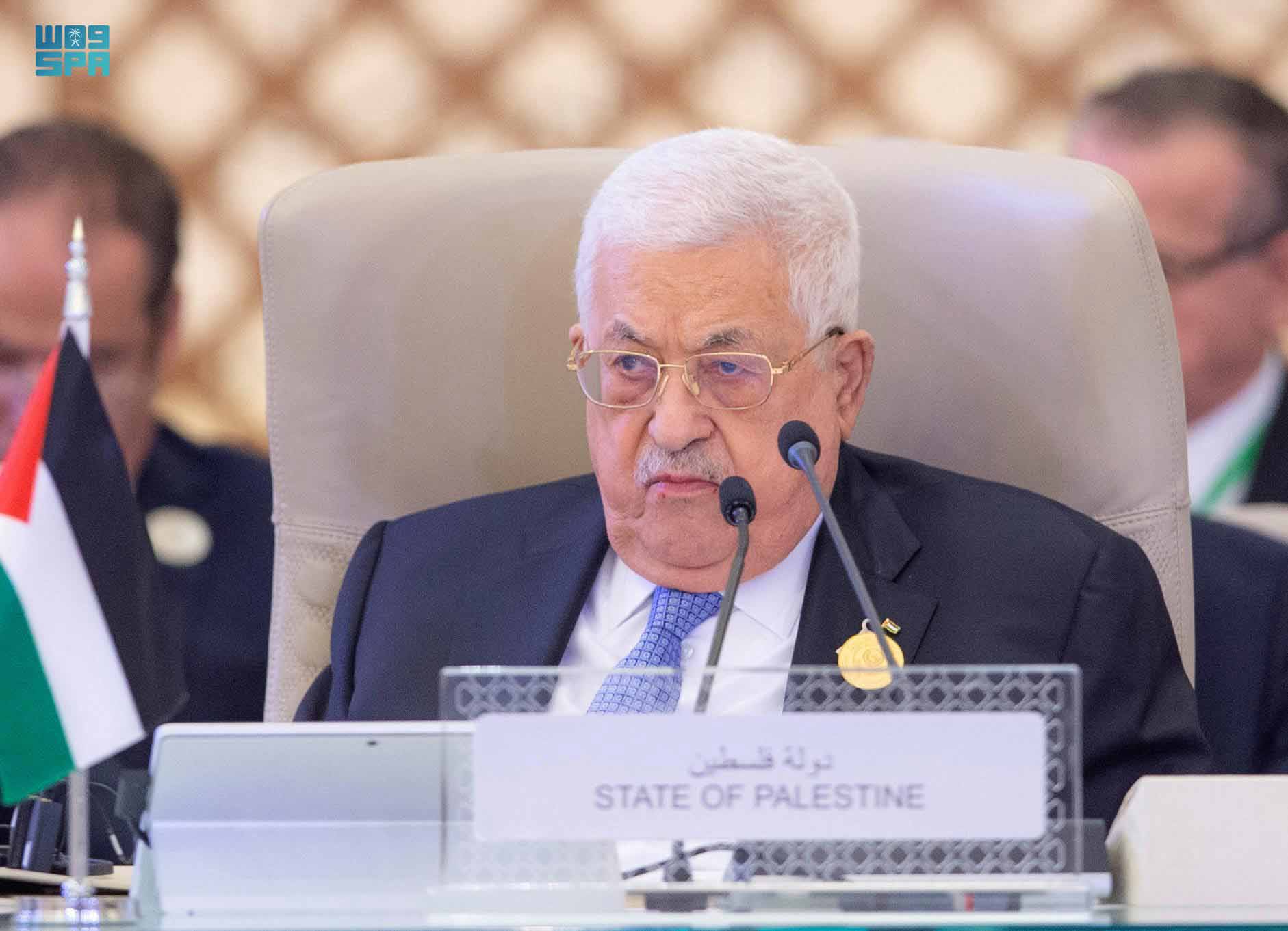 Image for the title: Abbas calls Arab leaders for emergency summit 