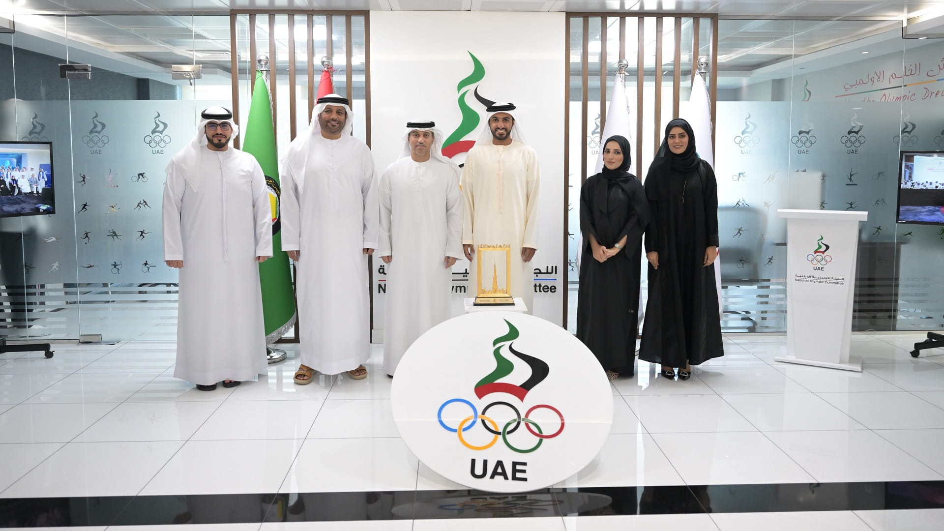صورة بعنوان: اللجنة الأولمبية الوطنية تستعرض مبادرات مجلس الشارقة الرياضي 
