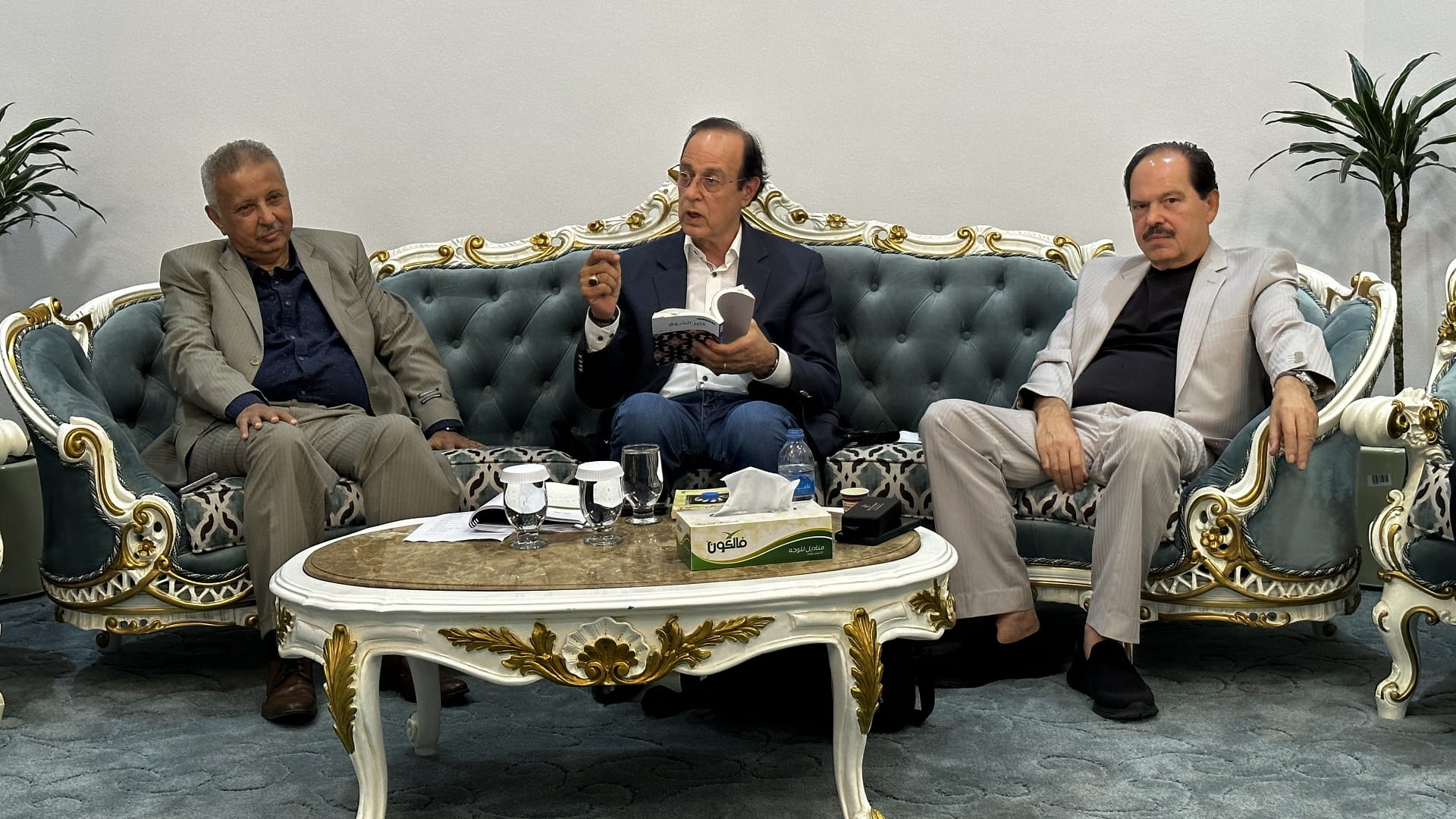 صورة بعنوان: النادي الثقافي العربي في الشارقة يحيي أمسية "الشعر.. أنت" 