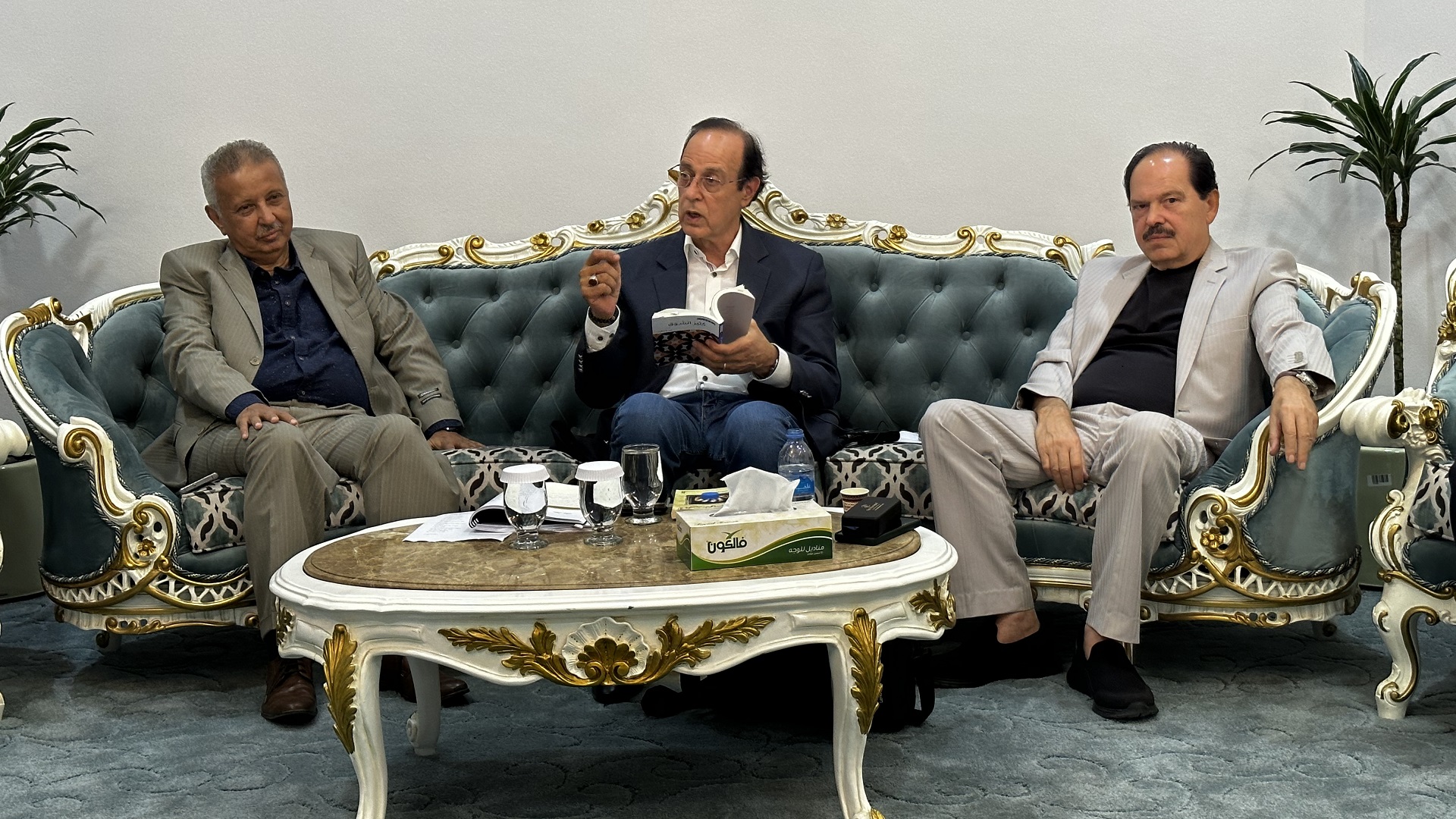 صورة بعنوان: النادي الثقافي العربي في الشارقة يحيي أمسية "الشعر.. أنت" 