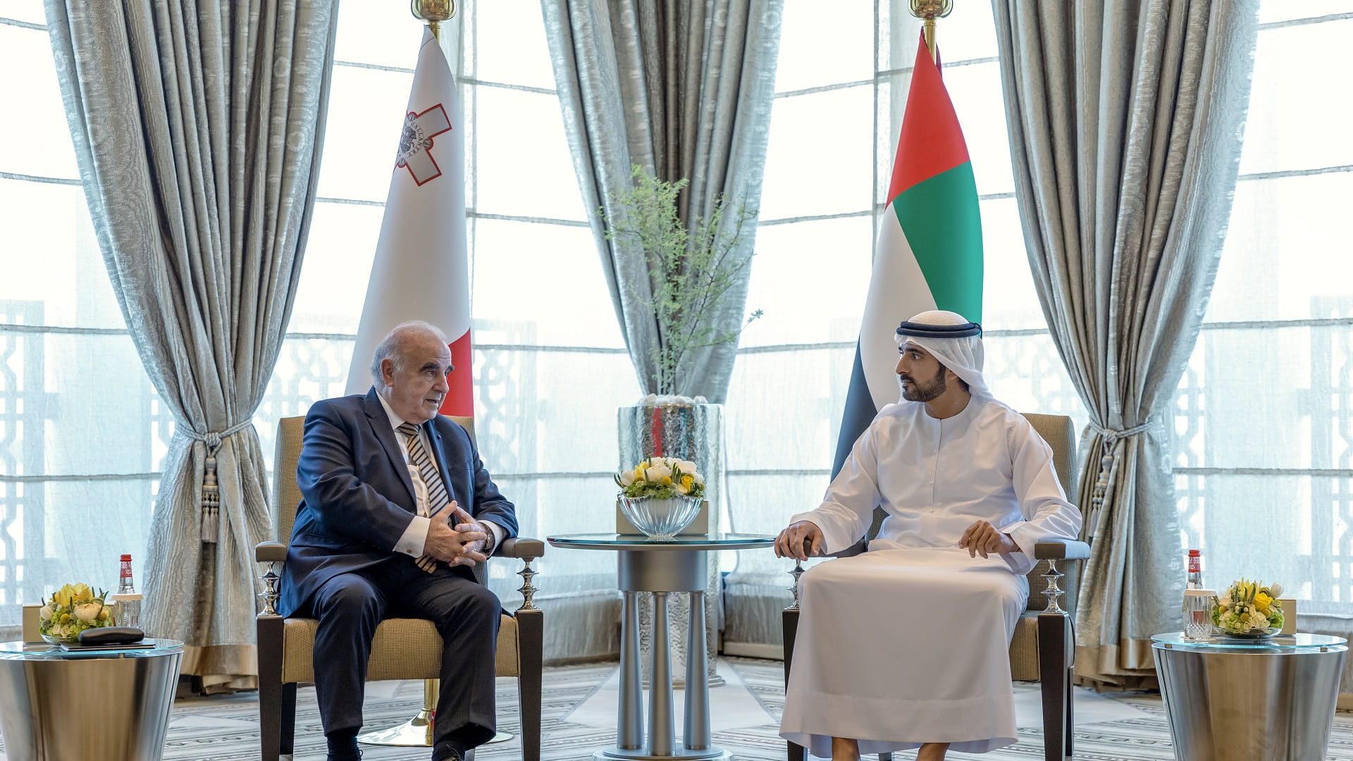 صورة بعنوان: حمدان بن محمد يستقبل رئيس جمهورية مالطا 