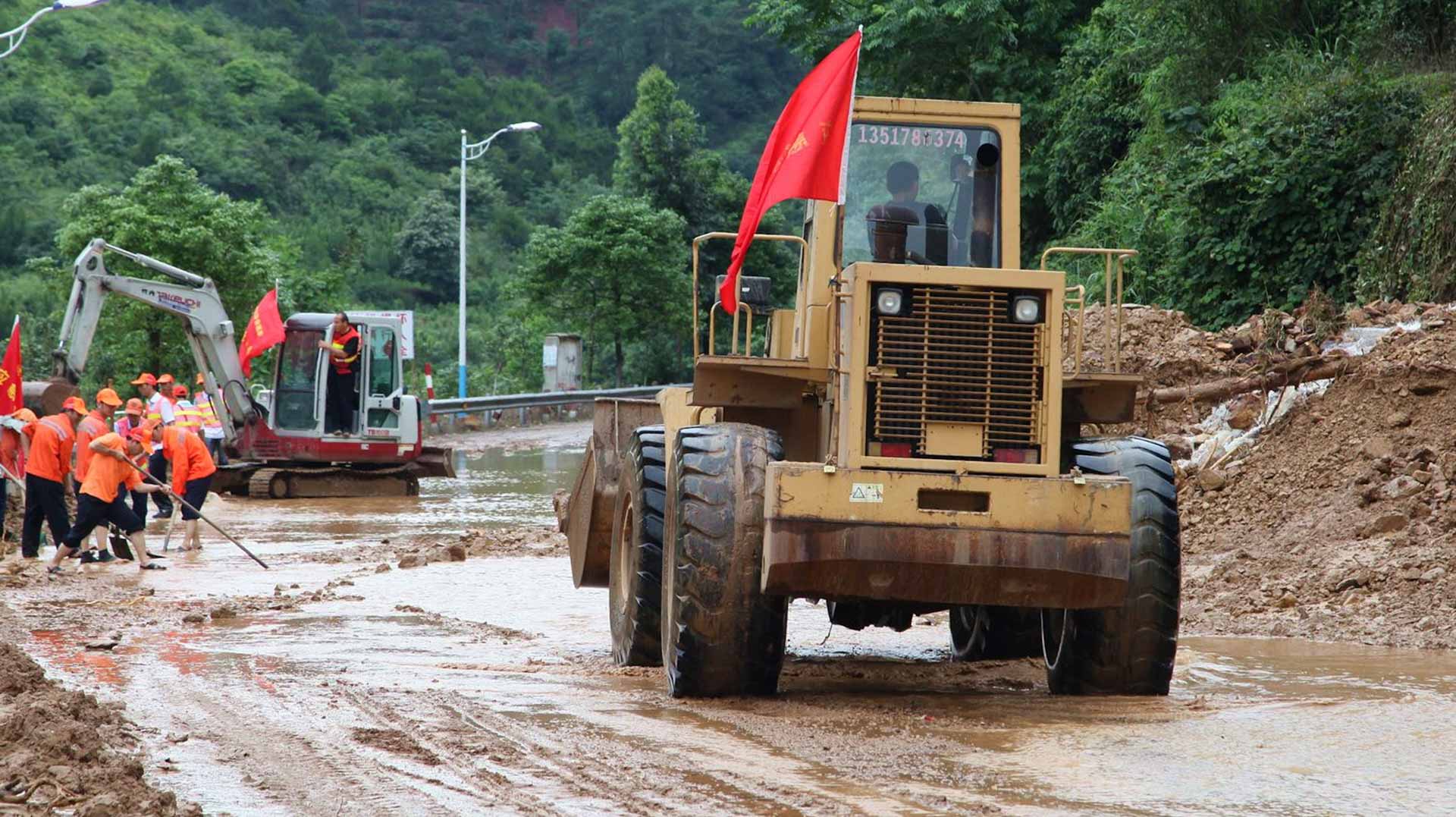 Image for the title: 3 die, farmland and trees damaged as storms sweep across China 