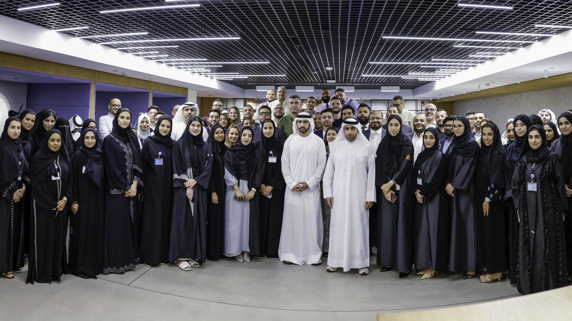 صورة بعنوان: حمدان بن محمد يطلق استراتيجية دبي الرقمية وحزمة مشاريع تقنية 