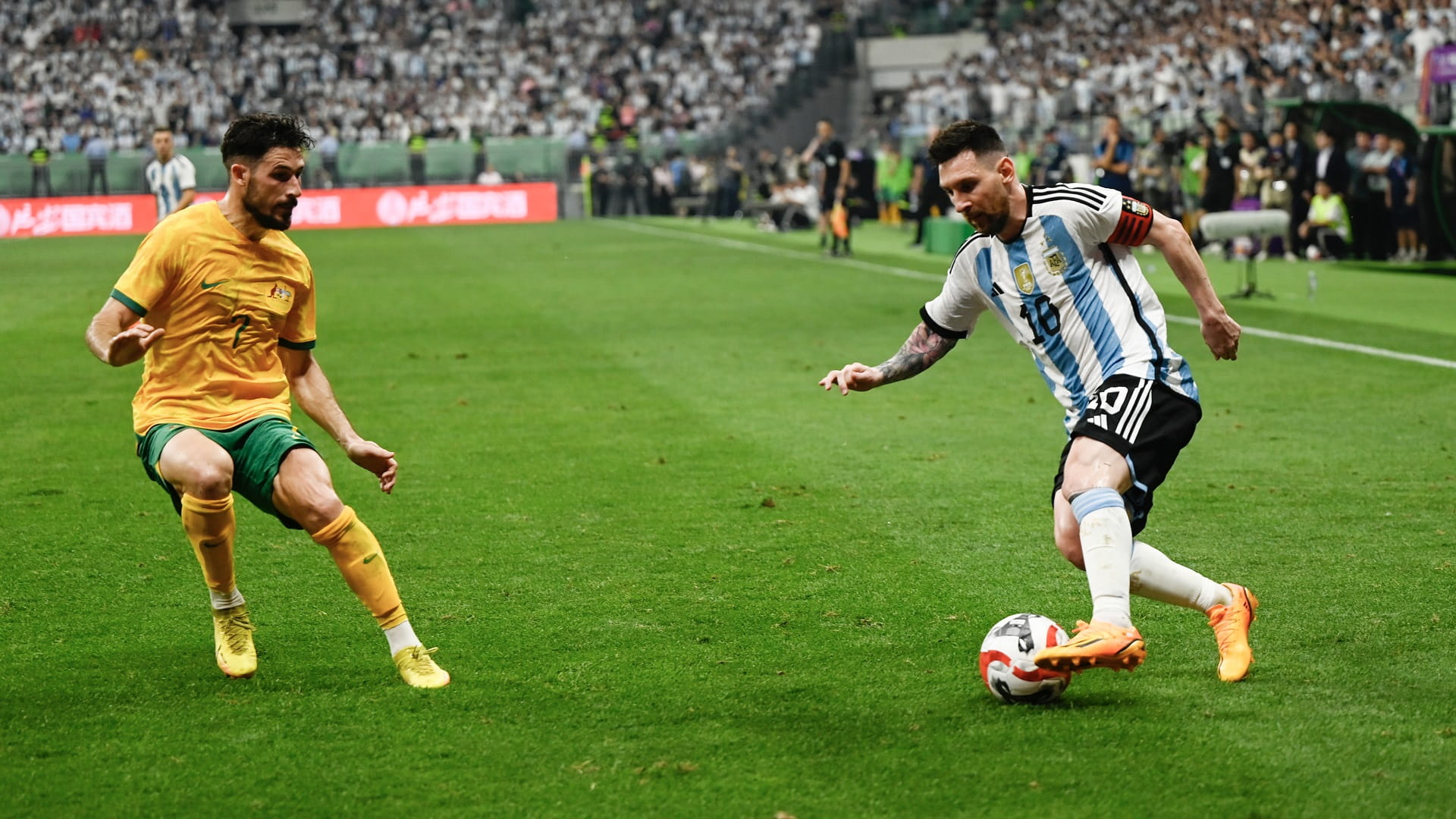 صورة بعنوان: منتخب الأرجنتين يجتاز أستراليا ودياً بثنائية 