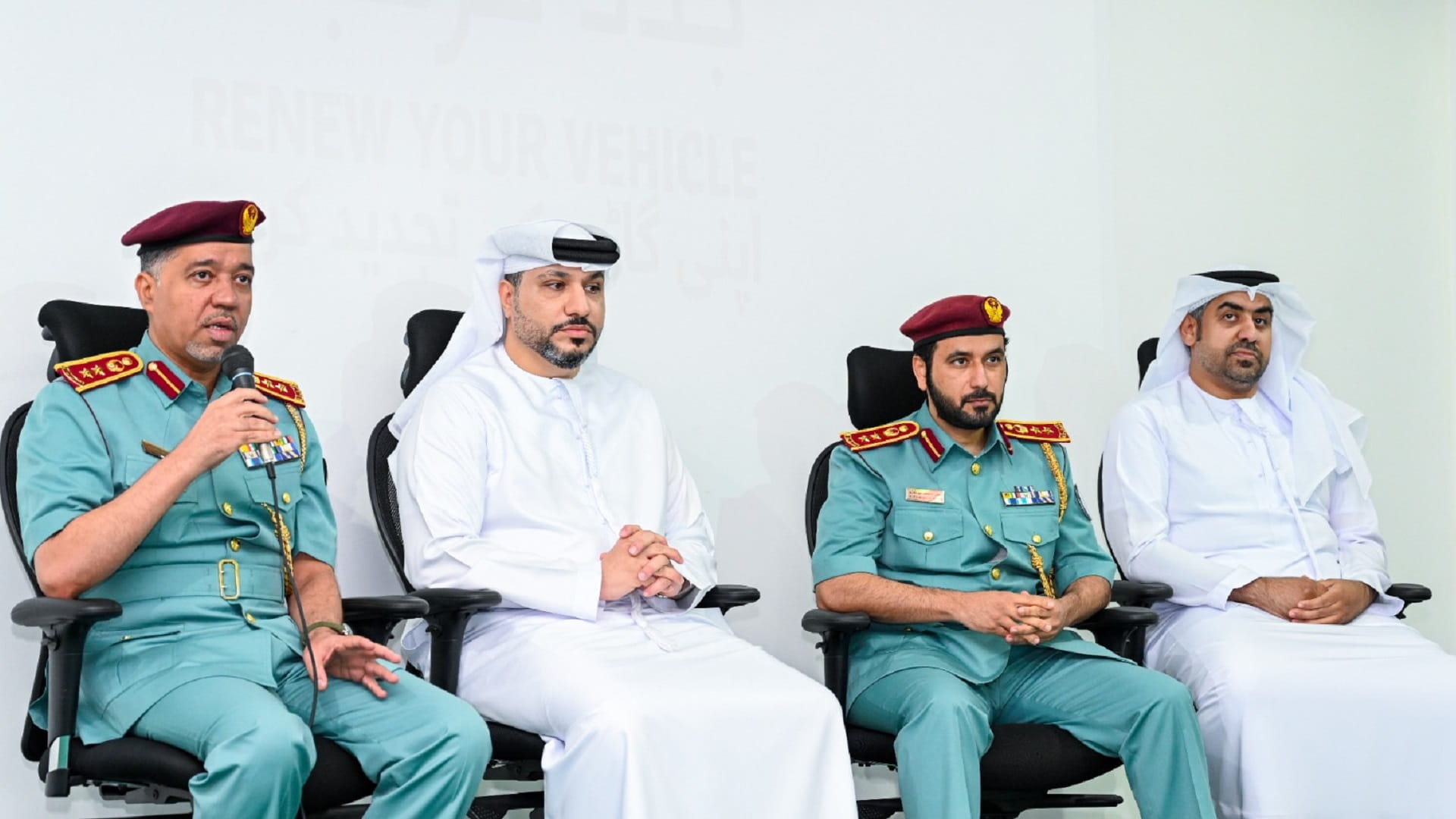 صورة بعنوان: شرطة الشارقة تطلق حملتها "جدد مركبتك" 