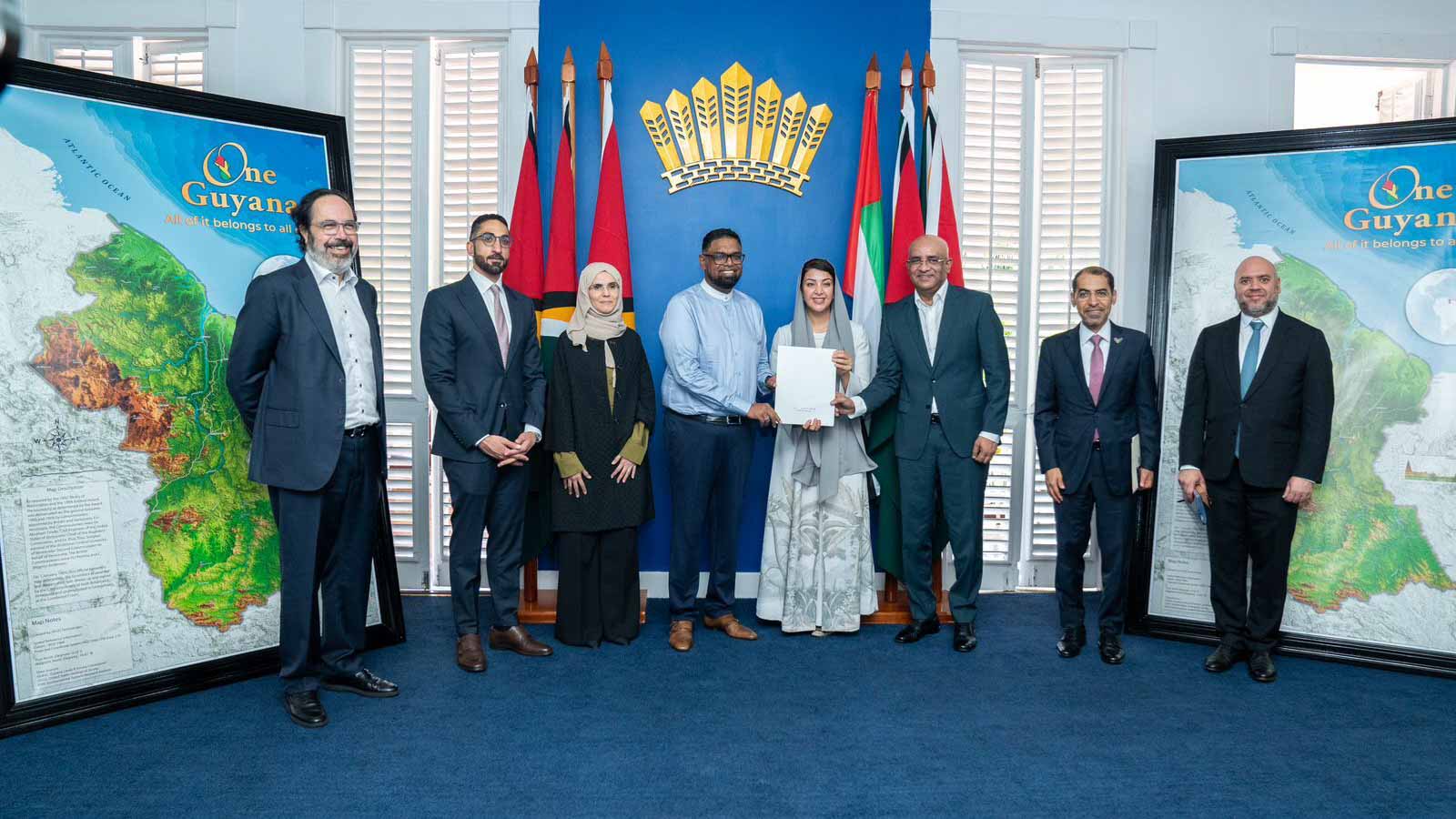 صورة بعنوان: رئيس الدولة يبعث رسالة خطية إلى رئيس غويانا تضمنت دعوة إلى COP28 