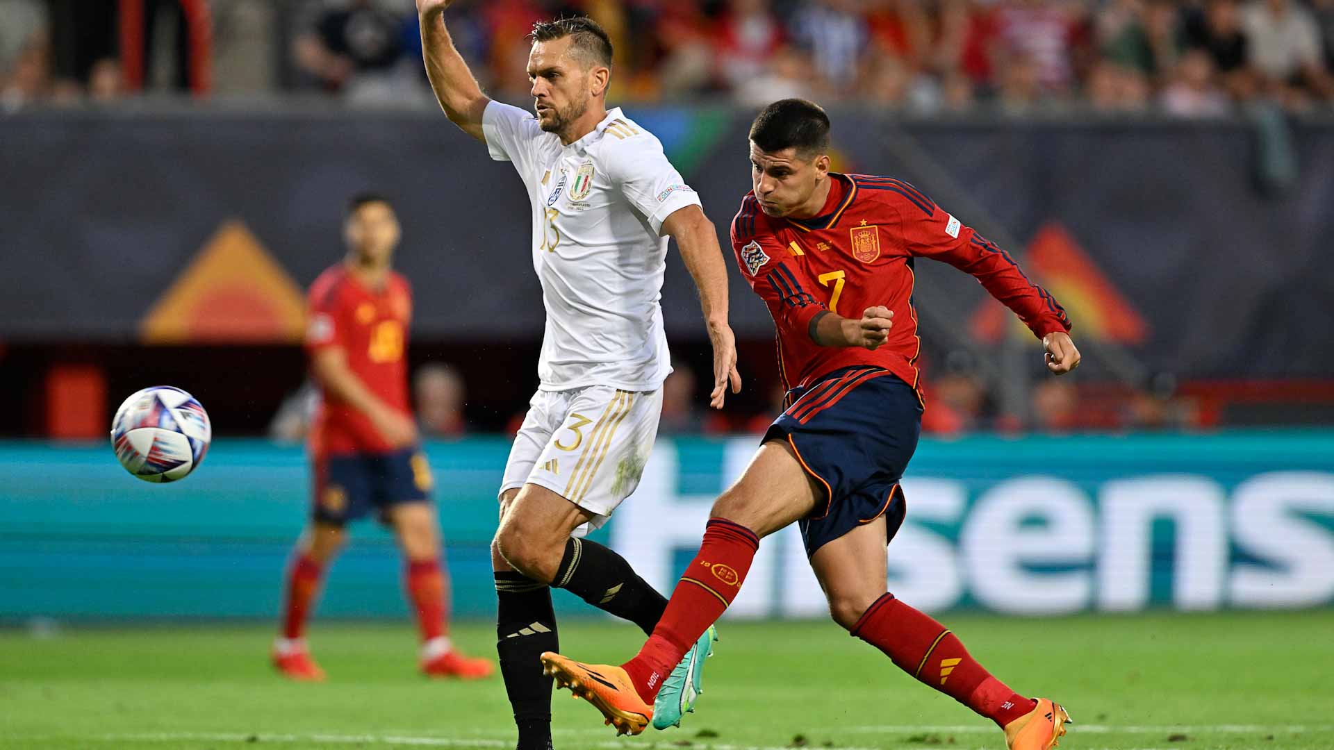 صورة بعنوان: إسبانيا تضرب موعداً مع كرواتيا في نهائي دوري الأمم الأوروبية 