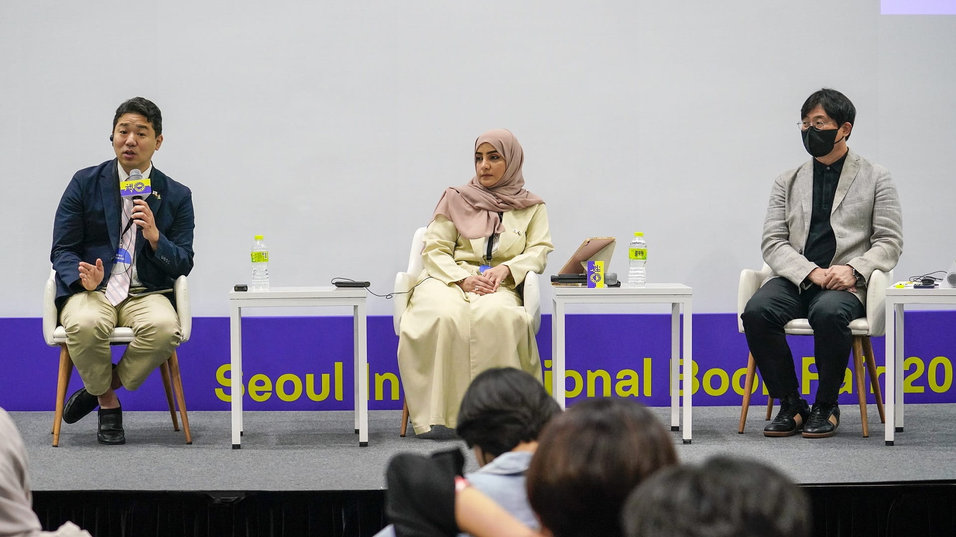 Image for the title: Emirati, Korean narrative techniques evolution 