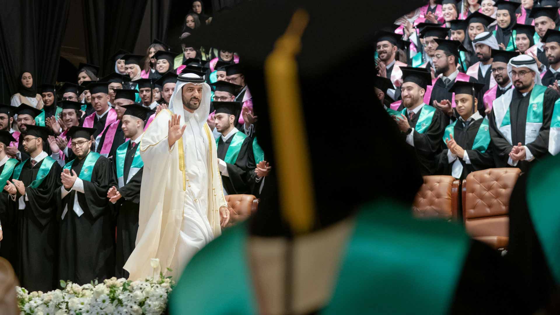 Image for the title: Sultan bin Ahmed honours UOS's medicine graduates 