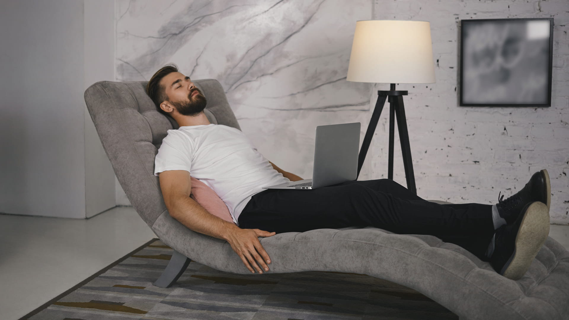 صورة بعنوان: في بحث جديد...القيلولة تريح البدن وتحافظ على الذاكرة مع تقدم العمر 