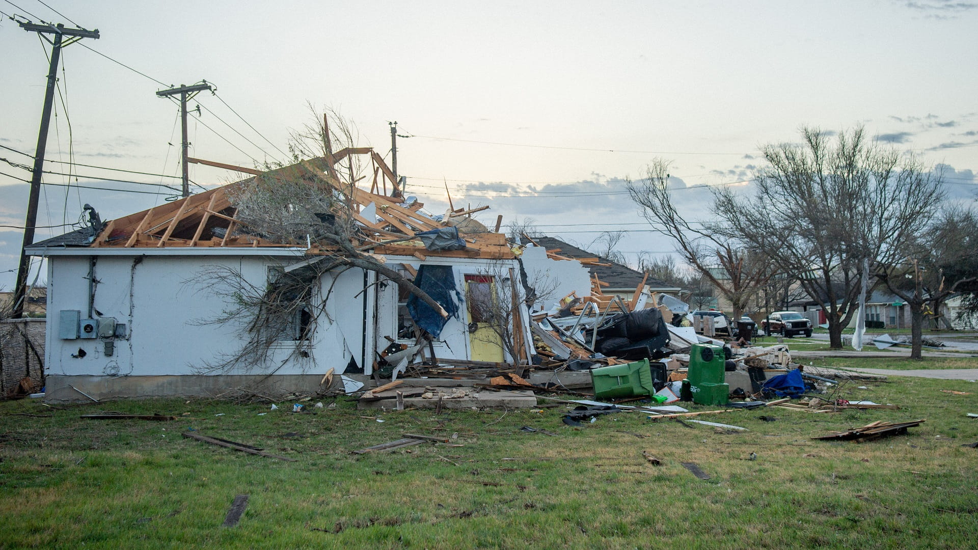 Image for the title: Four dead as tornado scours heat-stricken Texas 