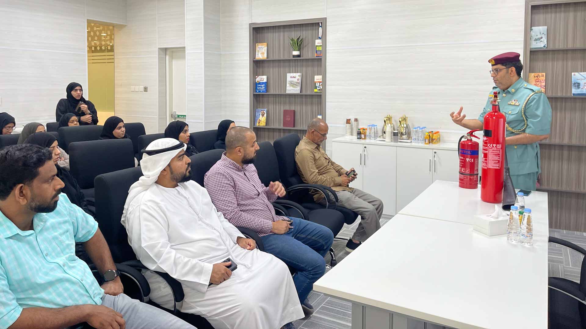 صورة بعنوان: أشغال الشارقة تستضيف ورشة السلامة في مكان العمل 