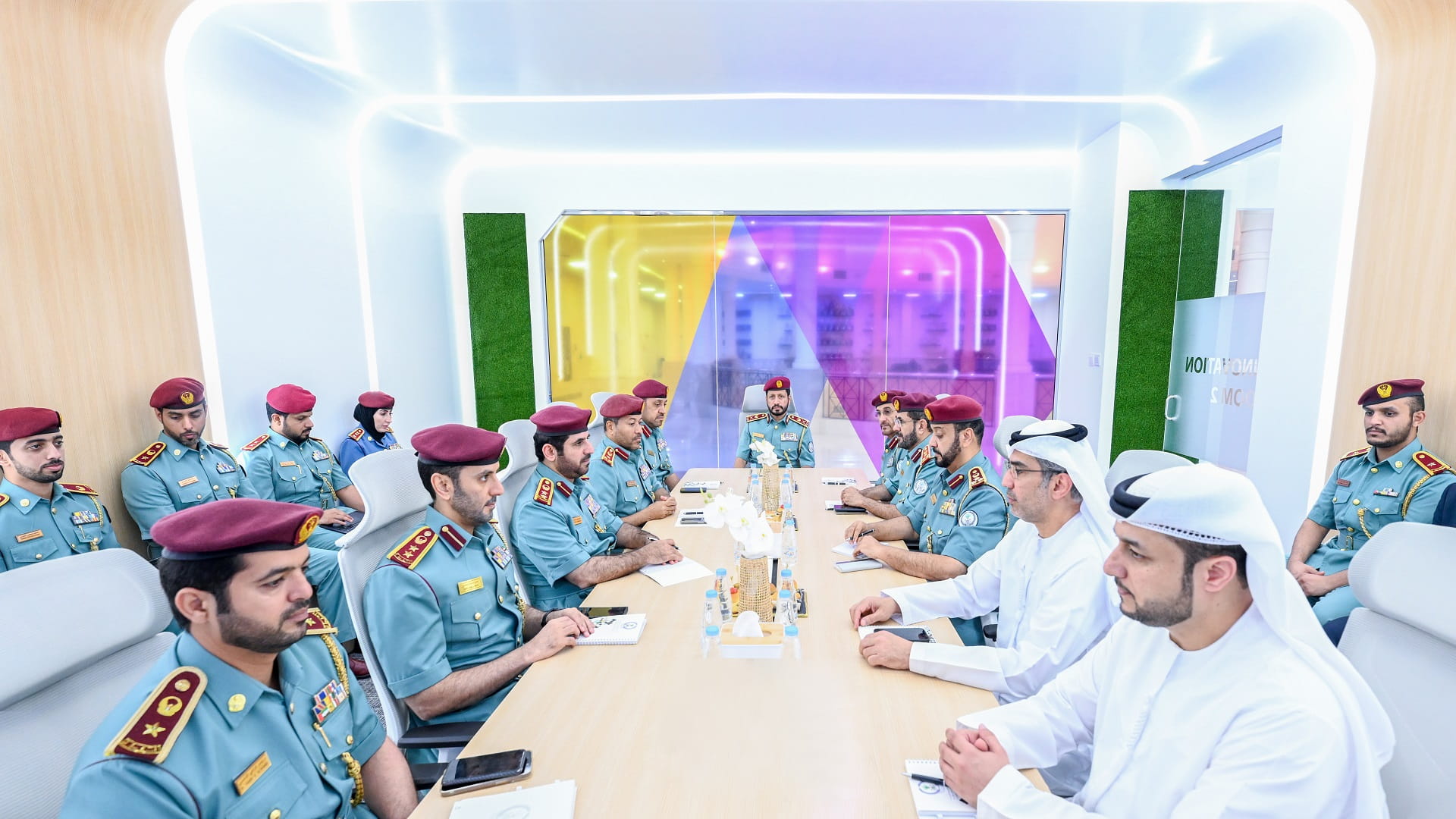 صورة بعنوان: شرطة الشارقة تعقد اجتماعها الـ6 للجنة القيادة العليا لعام 2023 