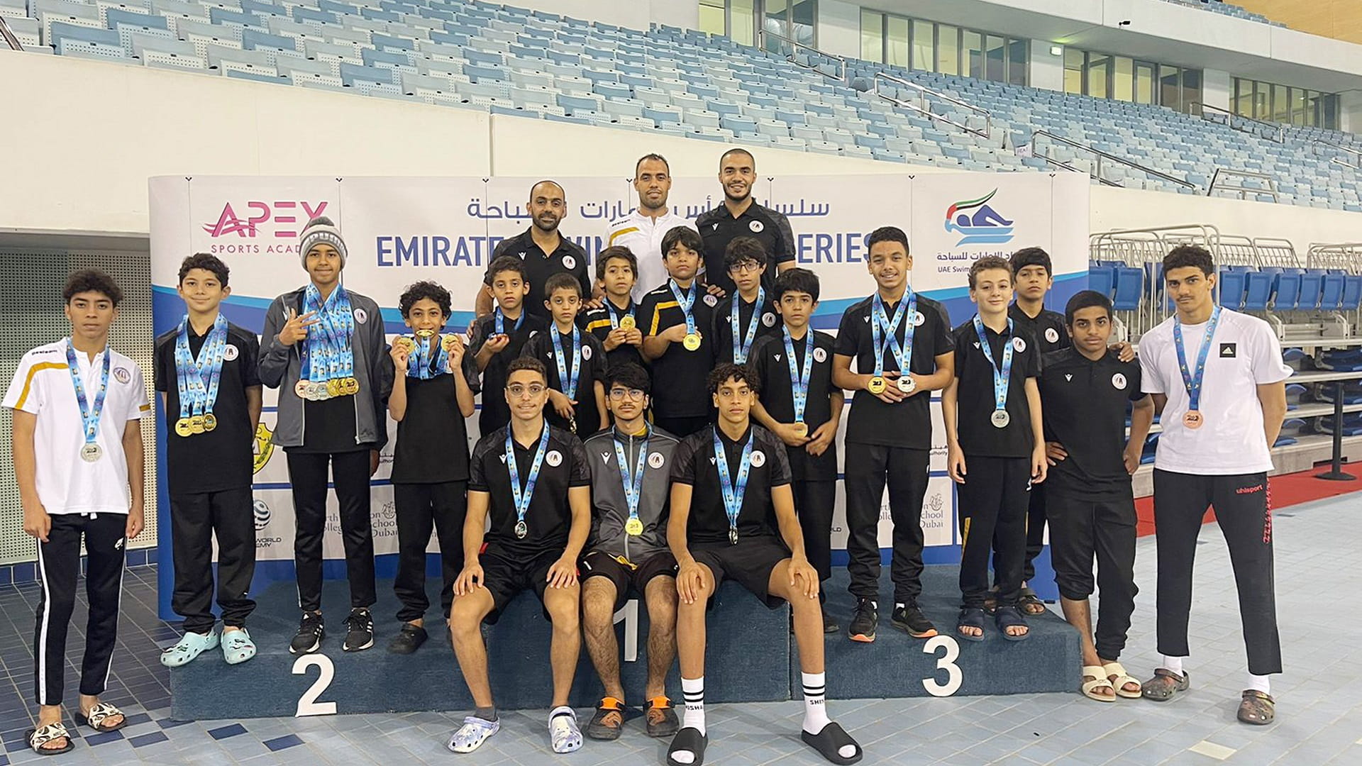 صورة بعنوان: سباحو نادي مليحة يحصدون 29 ميدالية في ختام بطولة الإمارات للسباحة 