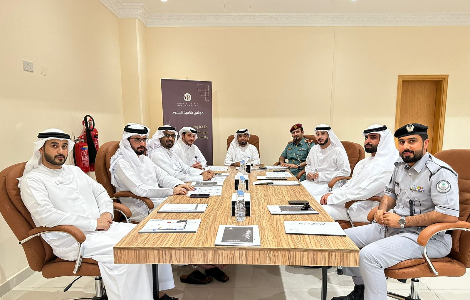 صورة بعنوان: مجلس السيوح يبحث إعادة تخطيط المطبات الداخلية واللوحات الإرشادية 