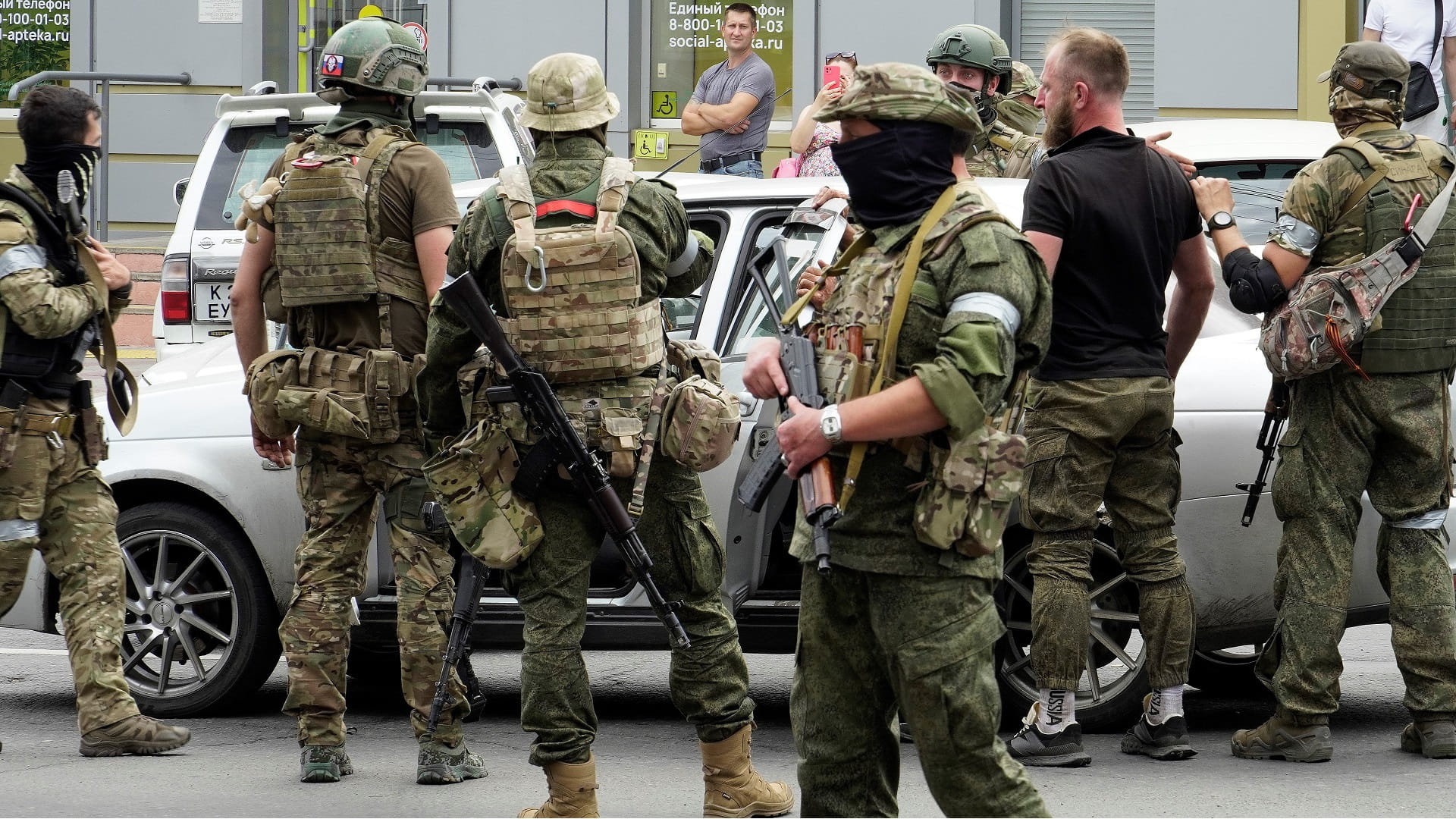 Image for the title: Wagner fighters promised an amnesty if they disarm - TASS 