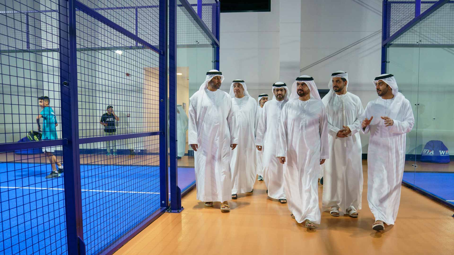 صورة بعنوان: عبد الله بن سالم يزور مبنى الأكاديمية العالمية للبادل في الشارقة 