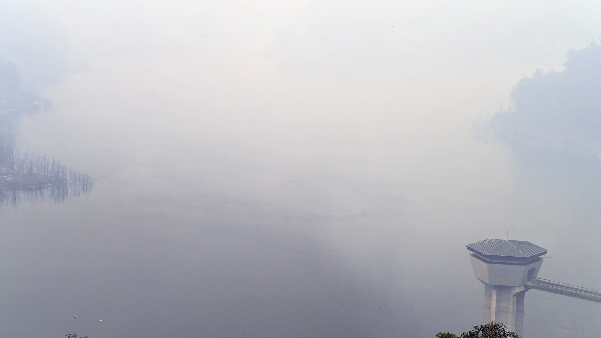 Image for the title: Climate nears point of no return as temperatures break records 