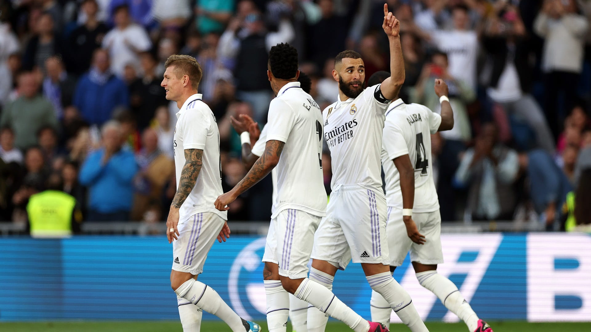 صورة بعنوان: ريال مدريد يمزق شباك بلد الوليد بسداسية نظيفة في الدوري الإسباني 