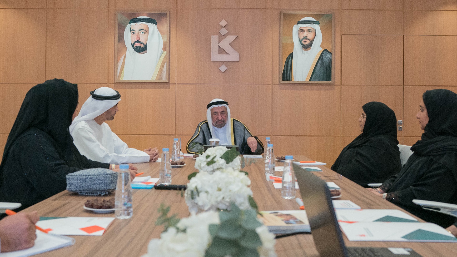 Image for the title: Sharjah Ruler meets chairman, members of EWU 
