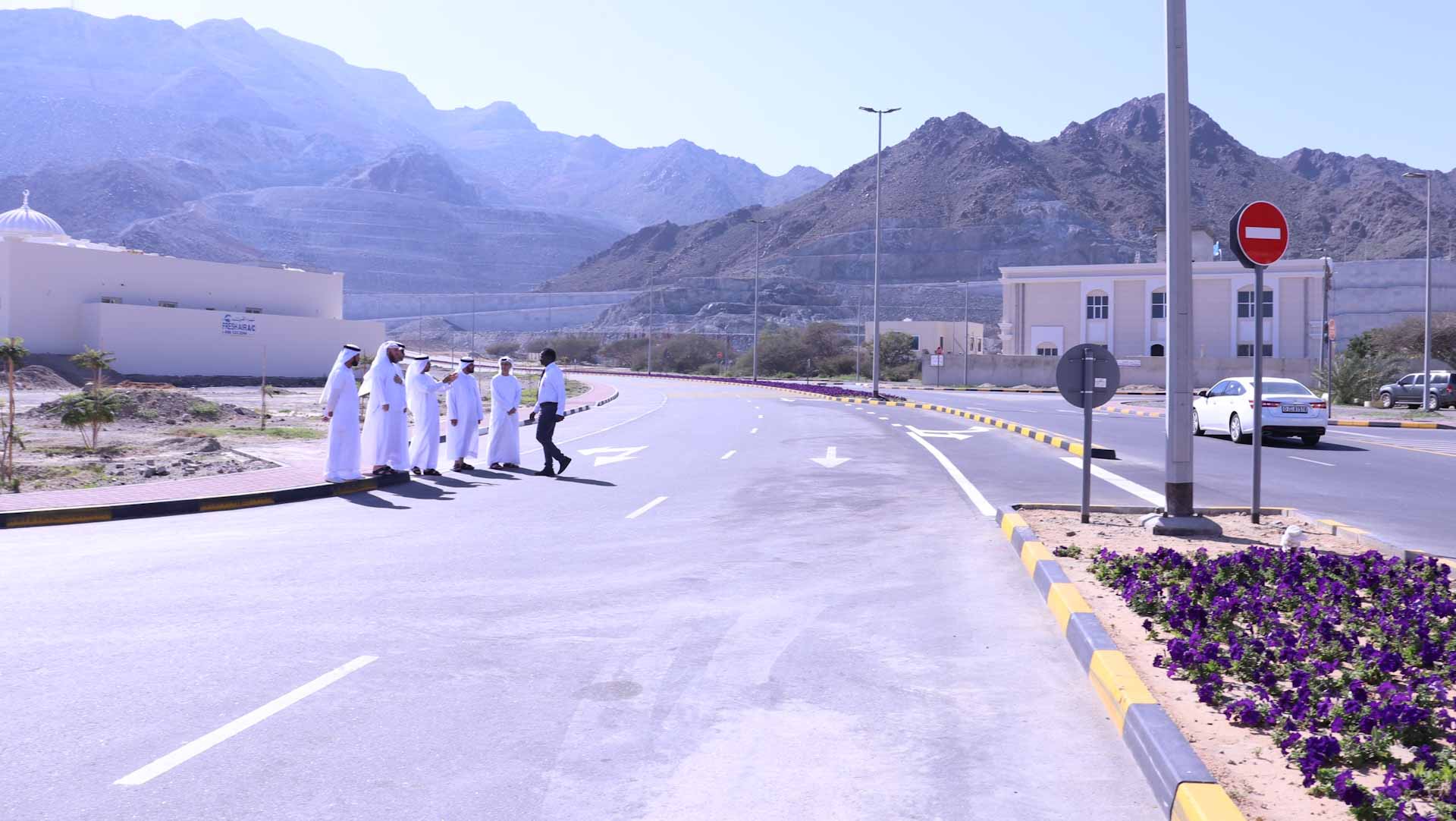 صورة بعنوان: "ضاحية حياوه" يشيد بجهود هيئة الطرق بتلبية احتياجات المواطنين     